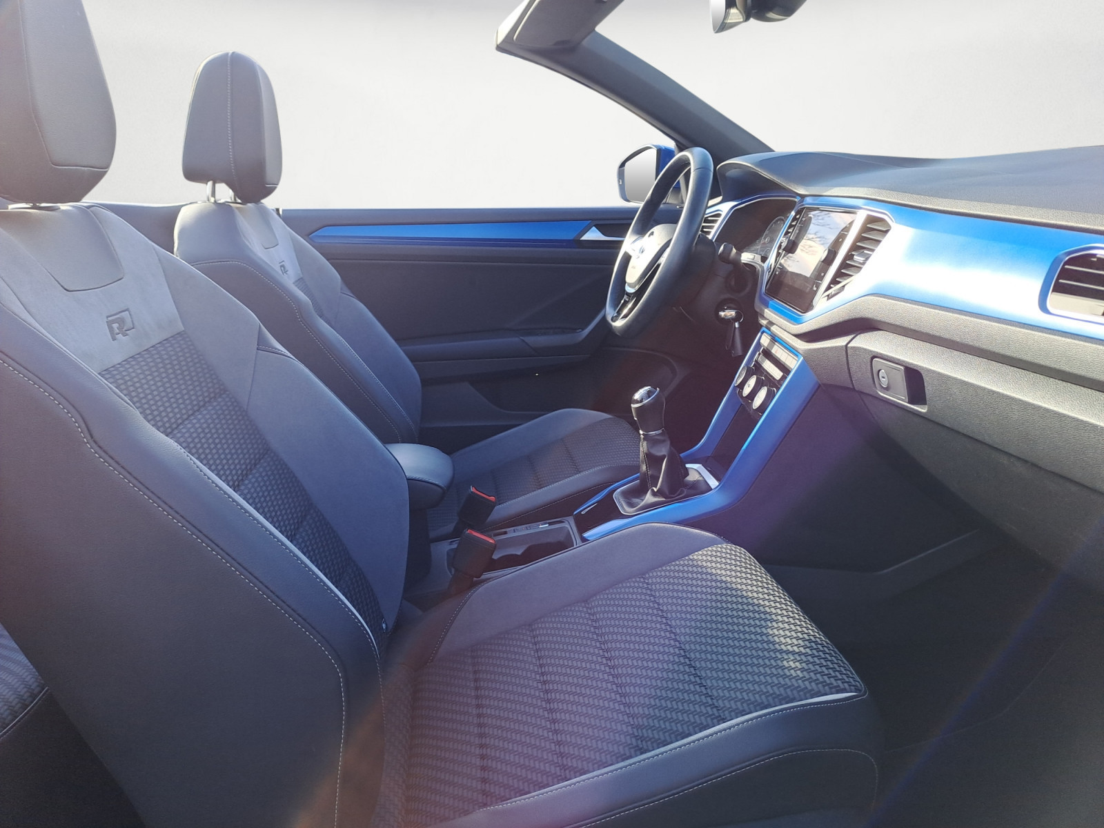 Volkswagen - T-Roc Cabriolet R-Line 1.5 TSI