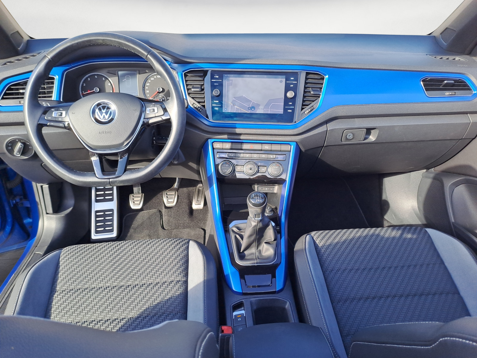 Volkswagen - T-Roc Cabriolet R-Line 1.5 TSI