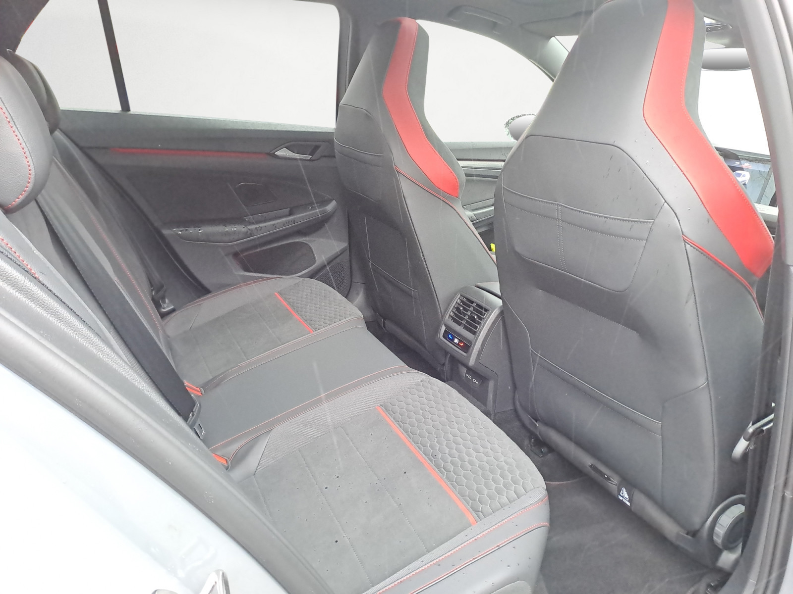 Volkswagen - Golf GTI Clubsport 2.0 TSI DSG
