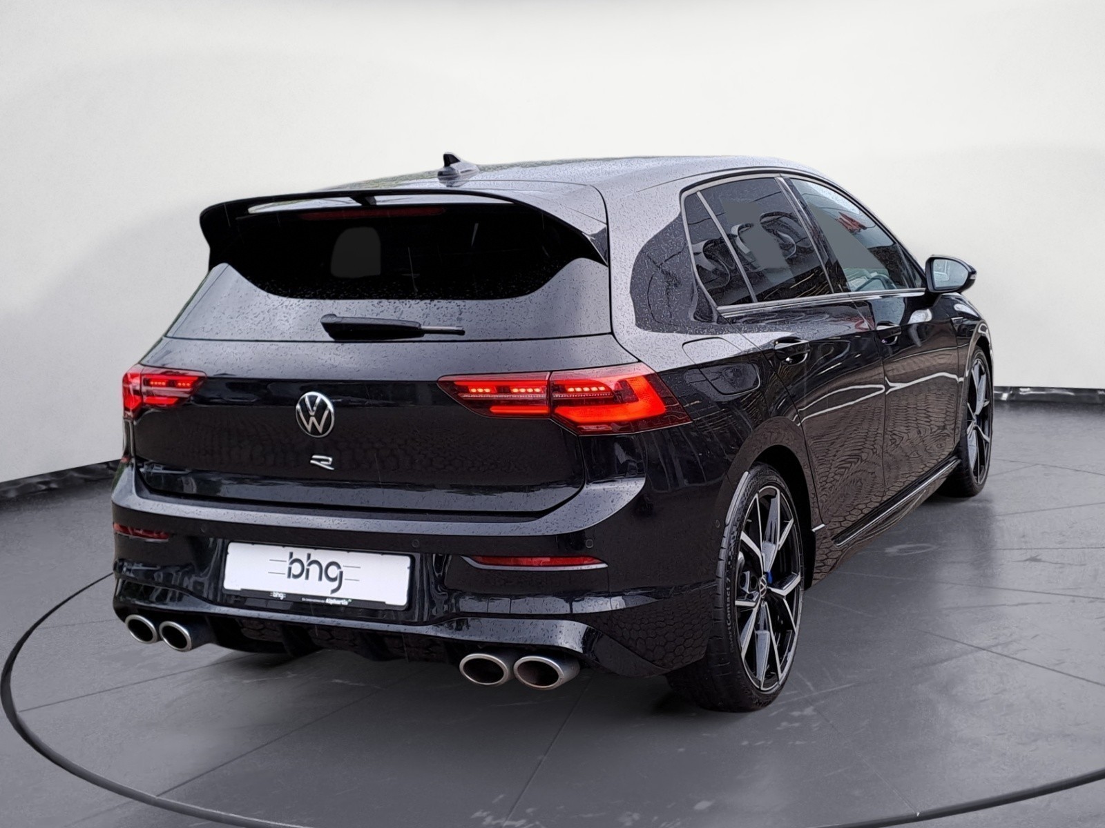 Volkswagen - Golf R 2.0 TSI 4Motion DSG