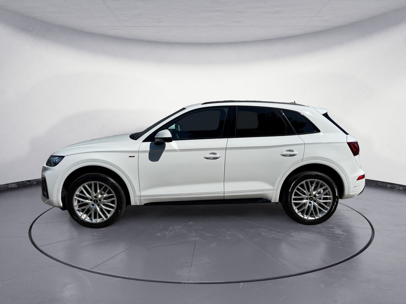 Audi - Q5 40 TDI quattro S tronic S line