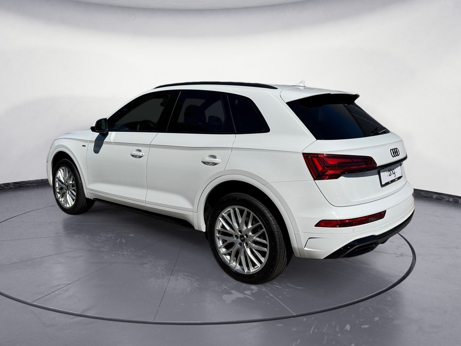 Audi - Q5 40 TDI quattro S tronic S line