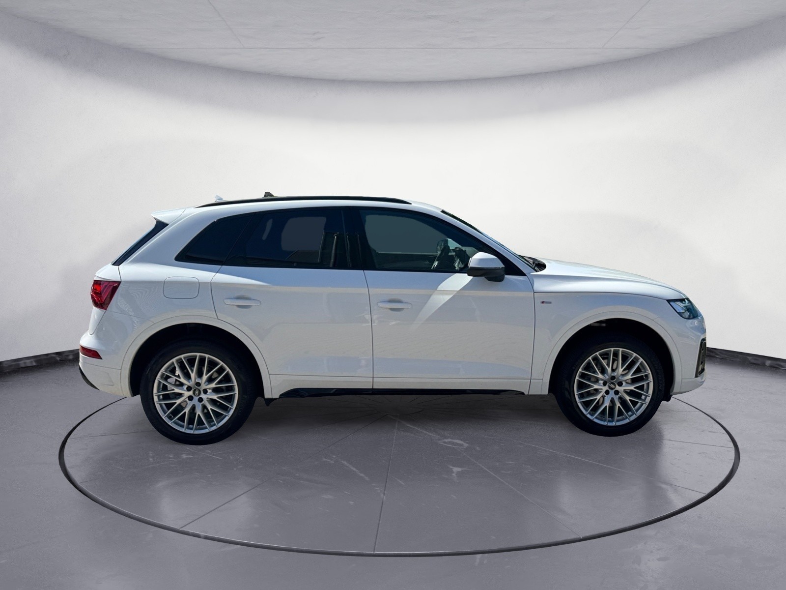 Audi - Q5 40 TDI quattro S tronic S line