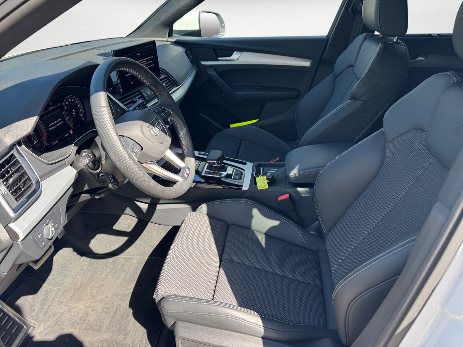 Audi - Q5 40 TDI quattro S tronic S line