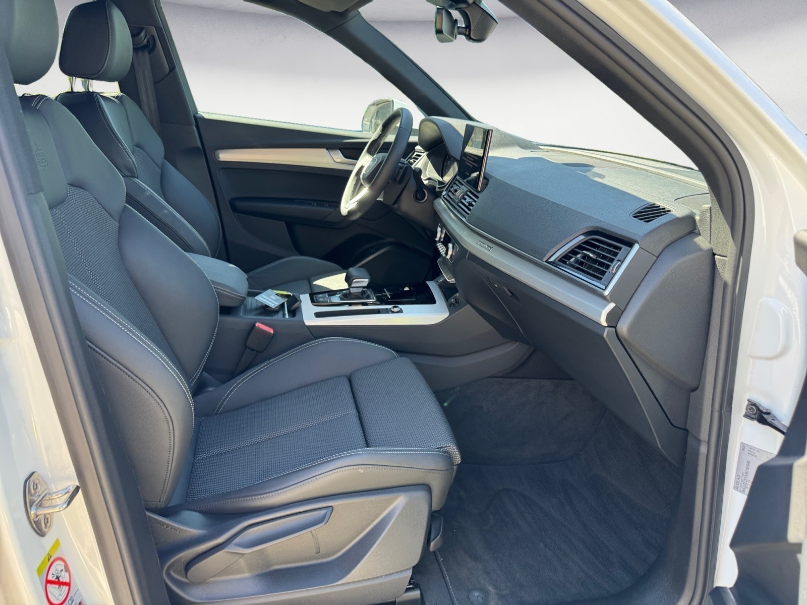 Audi - Q5 40 TDI quattro S tronic S line