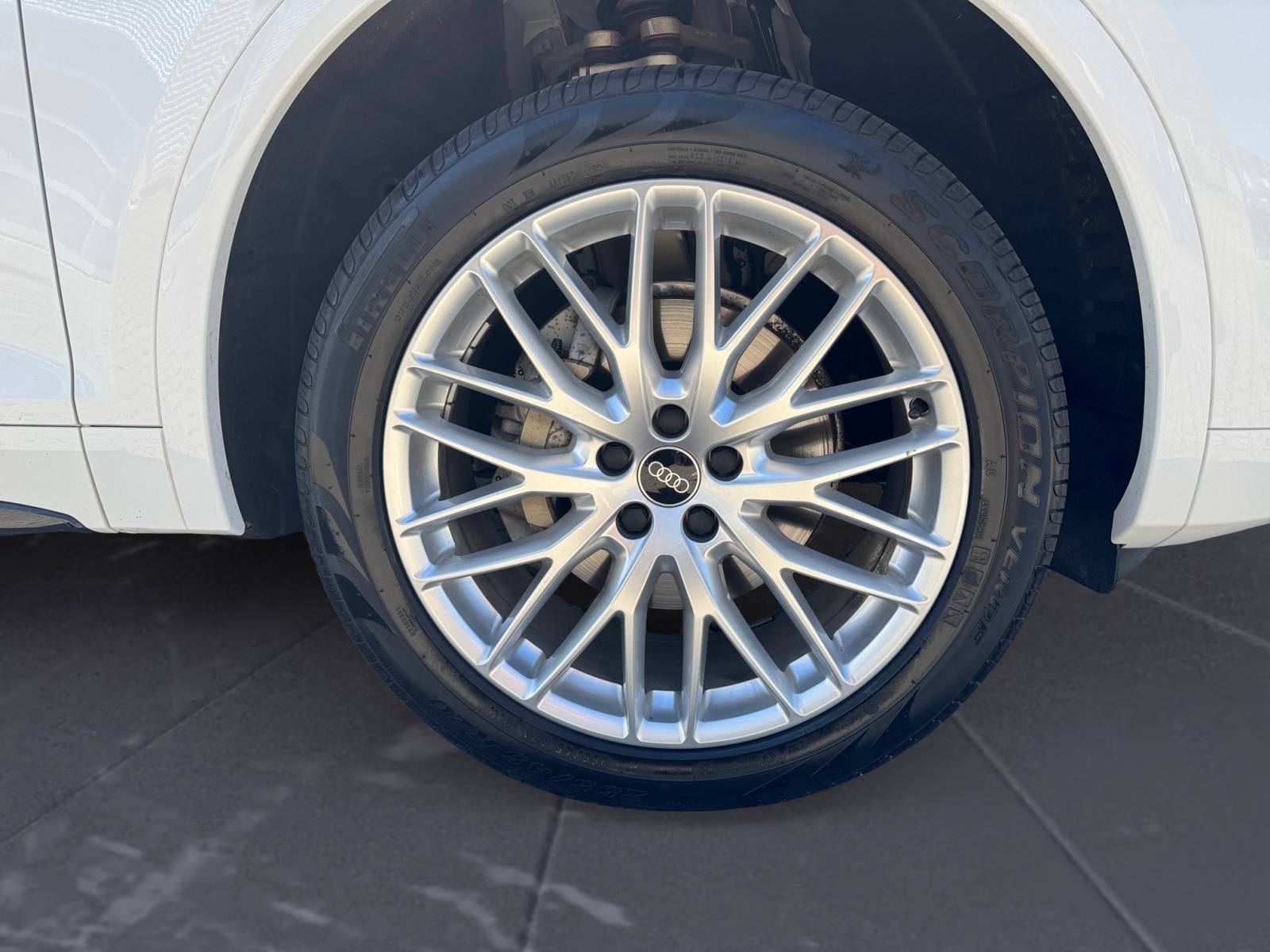 Audi - Q5 40 TDI quattro S tronic S line