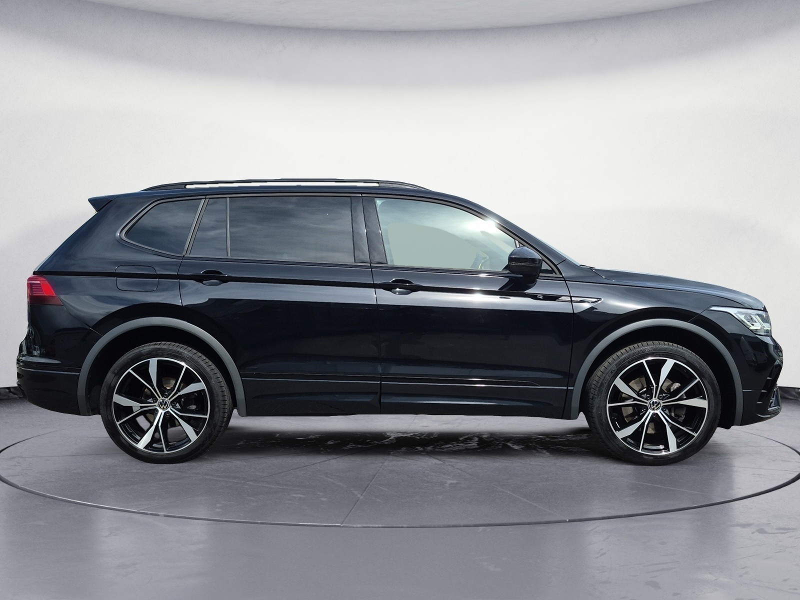 Volkswagen - Tiguan Allspace 2.0 TDI SCR 4Motion DSG R-Line