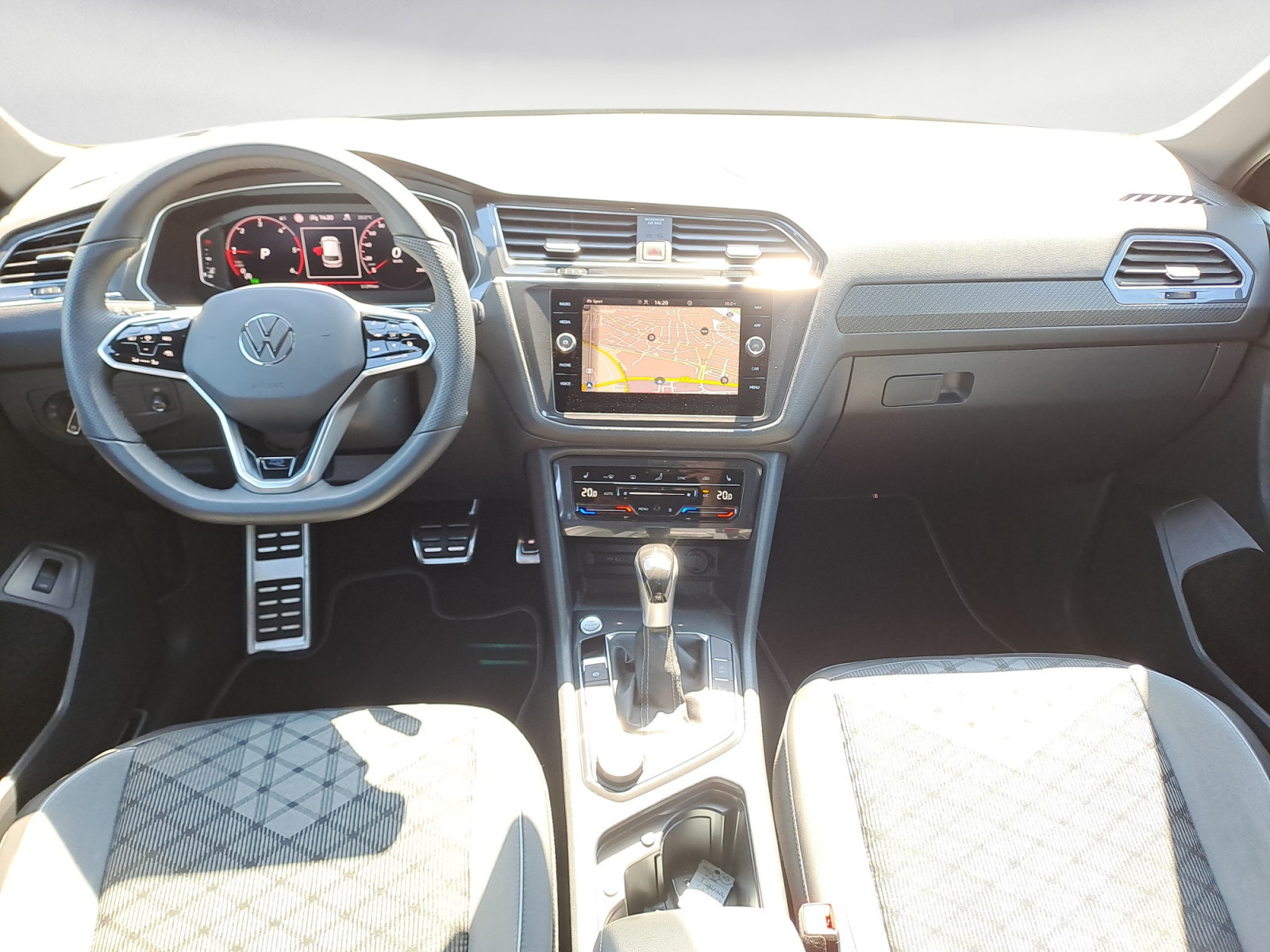 Volkswagen - Tiguan Allspace 2.0 TDI 4Motion DSG R-Line