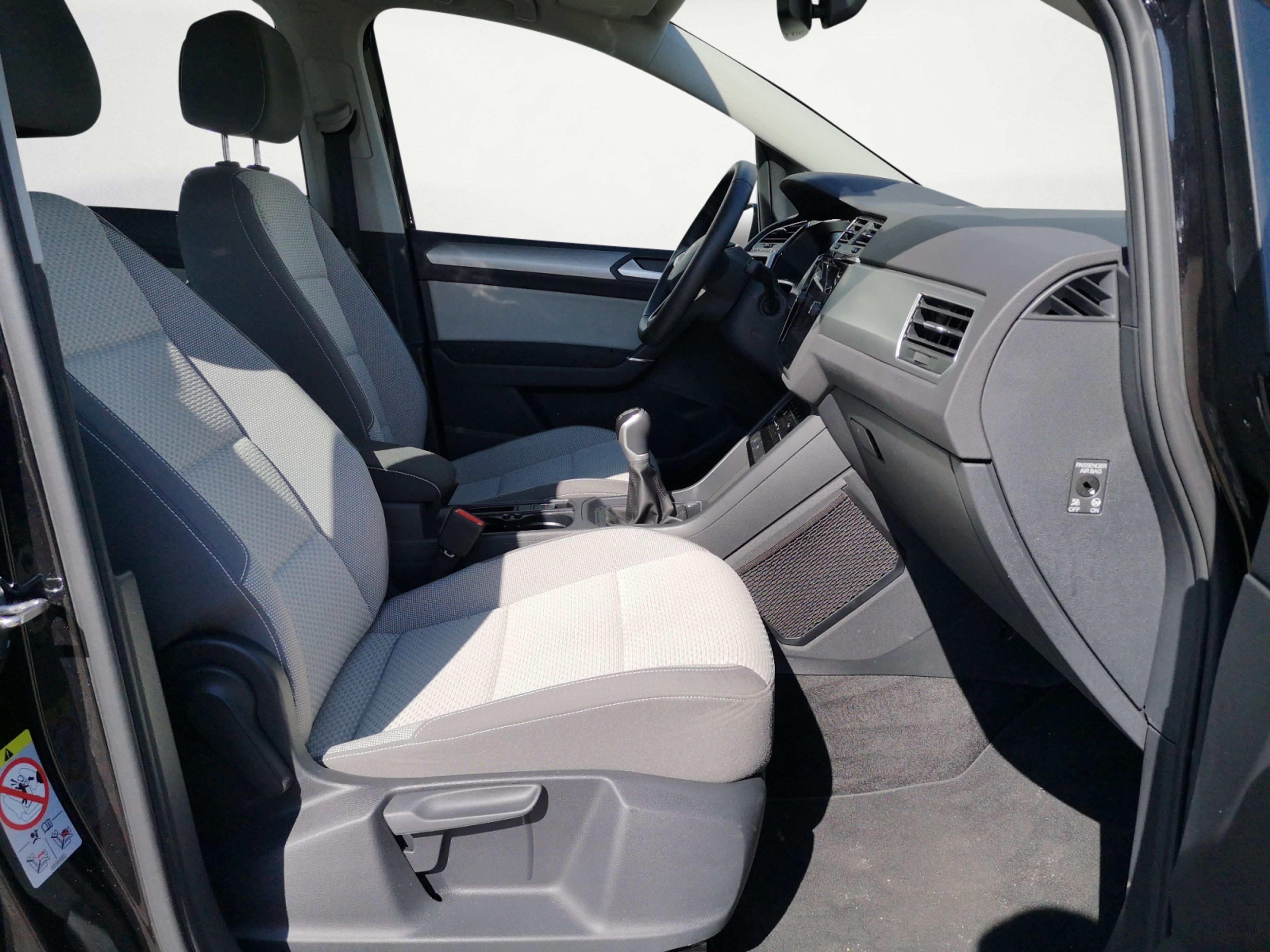 Volkswagen - Touran 1.5 TSI COMFORTLINE