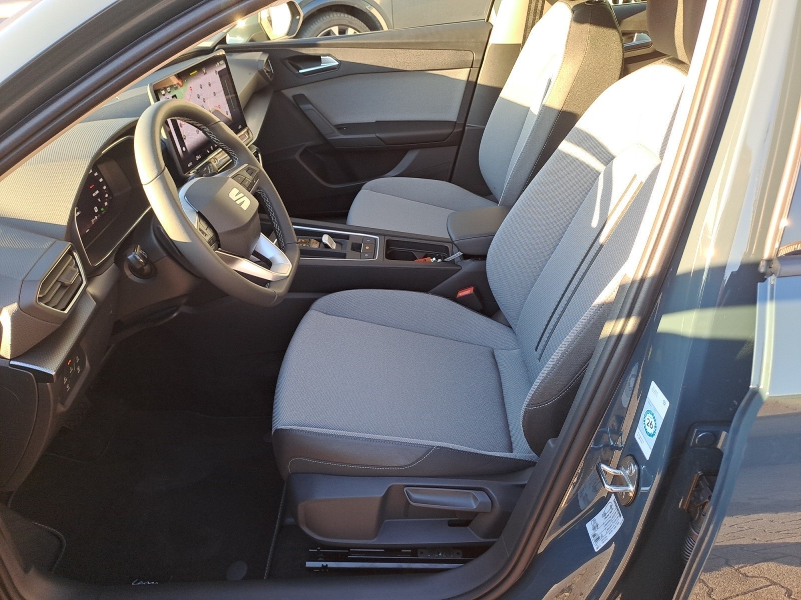 Seat - Leon Style Edition 1.5 eTSI  7-Gang-DSG