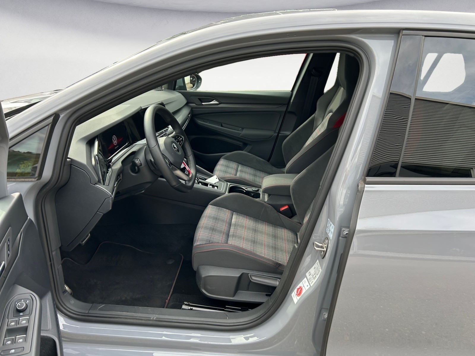 Volkswagen - Golf GTI 2.0 TSI DSG