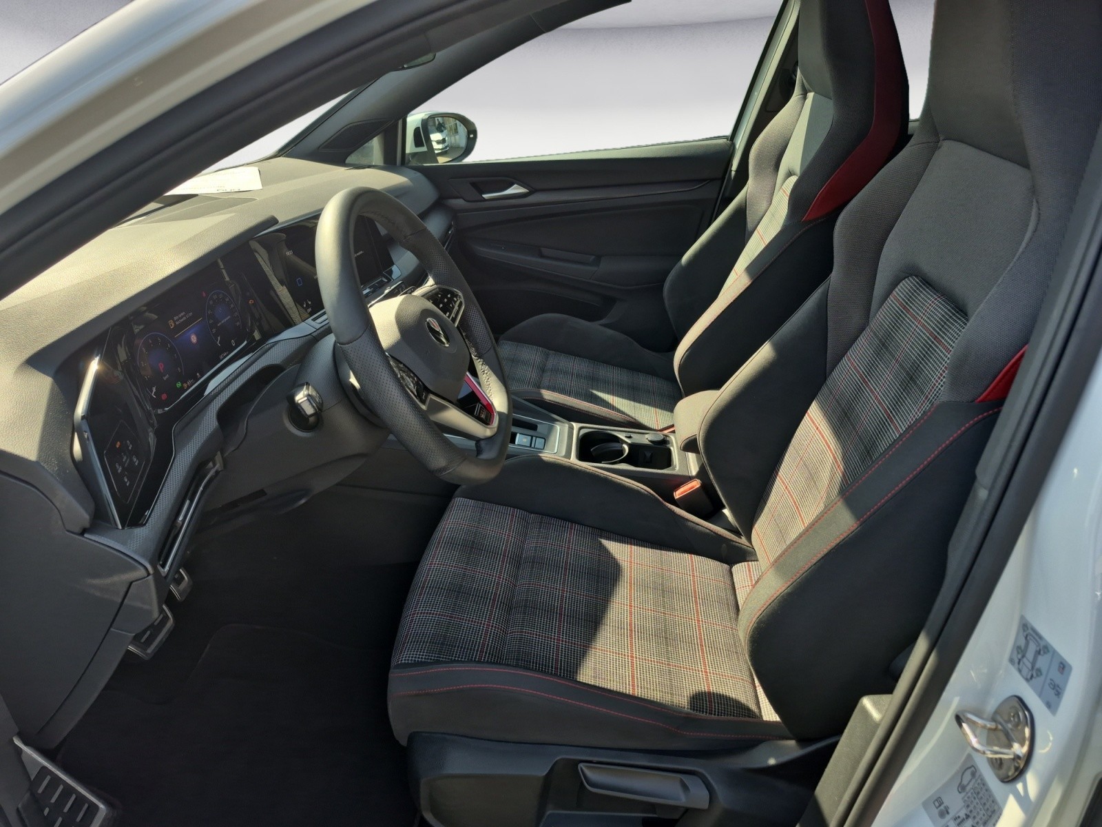 Volkswagen - Golf 2.0 TSI OPF DSG GTI