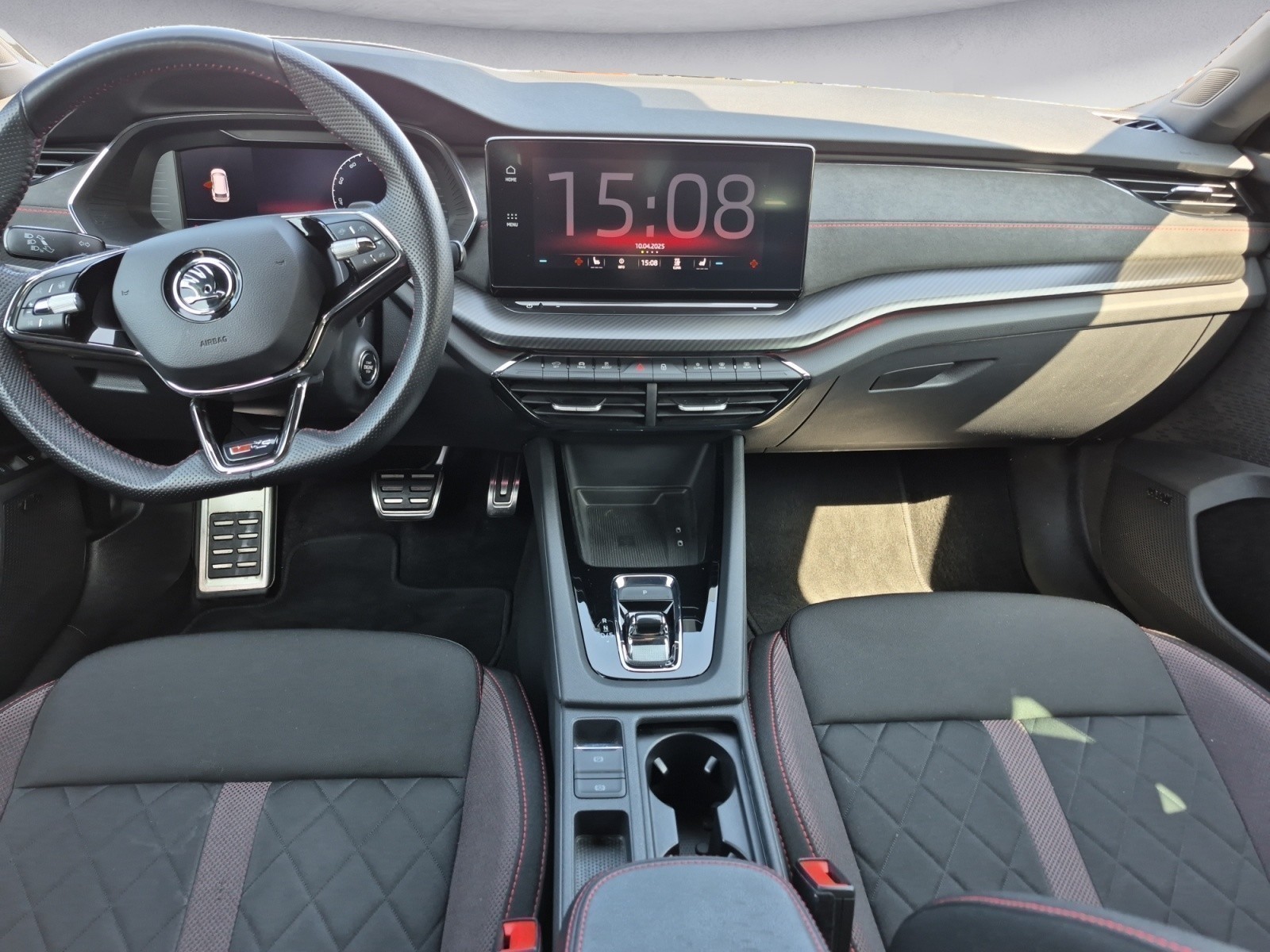 Skoda - Octavia Combi 1.4 TSI iV DSG RS