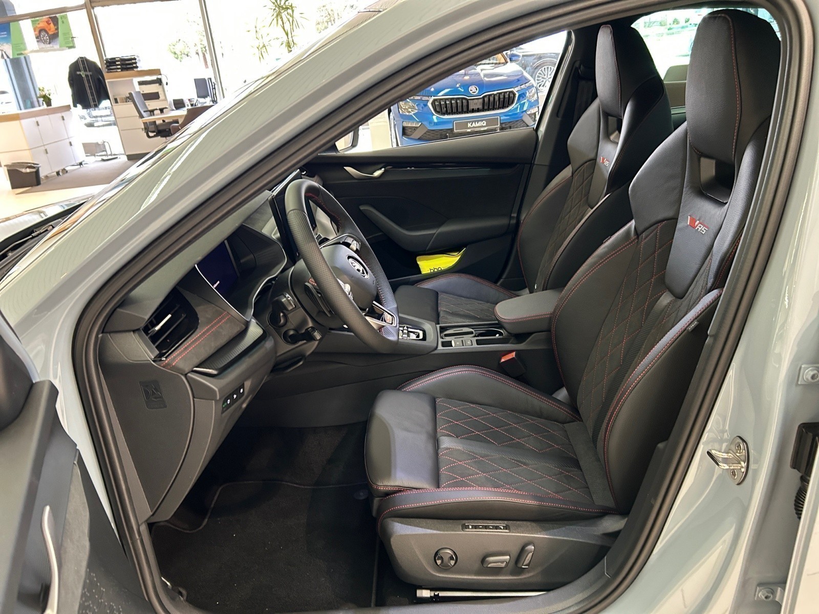 Skoda - Octavia RS 2,0 TSI 7-Gang-DSG