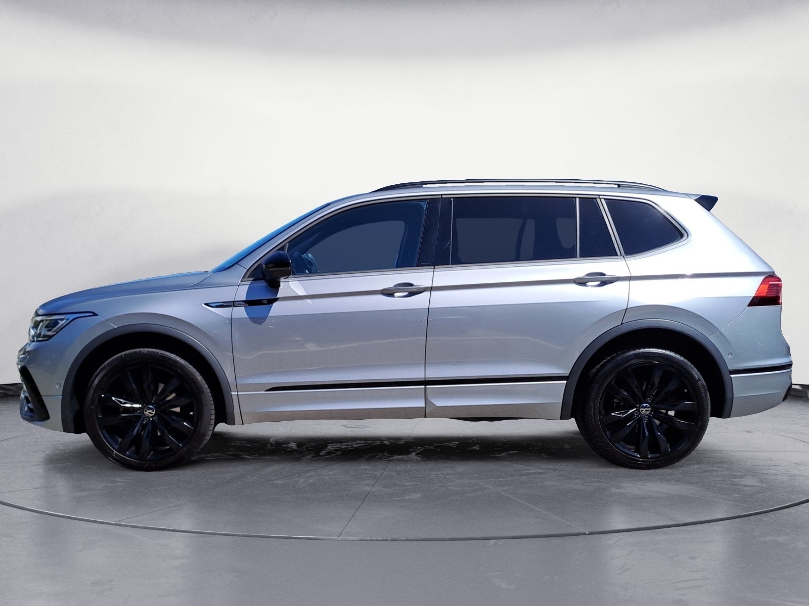 Volkswagen - Tiguan Allspace 2.0 TDI R-Line