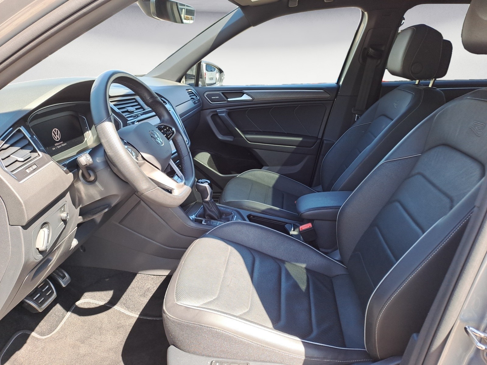 Volkswagen - Tiguan Allspace 2.0 TDI R-Line