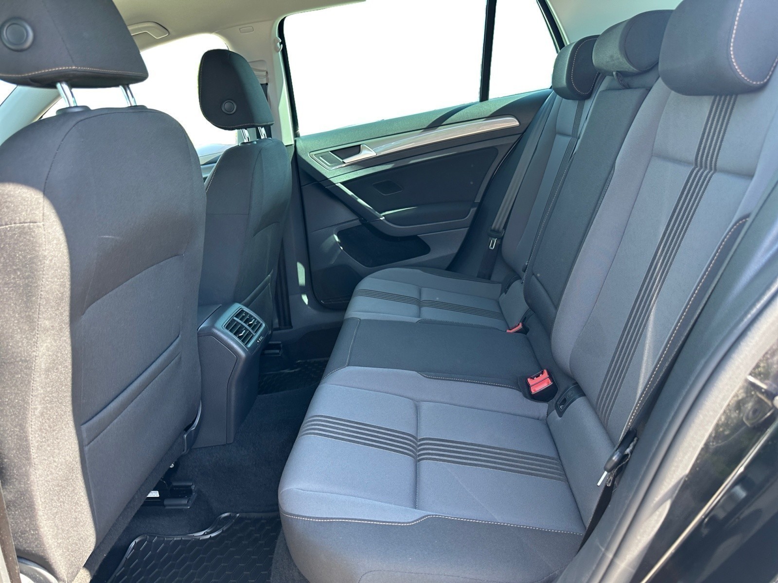 Volkswagen - Golf 1,6 CLBM 81 fTDIM5F