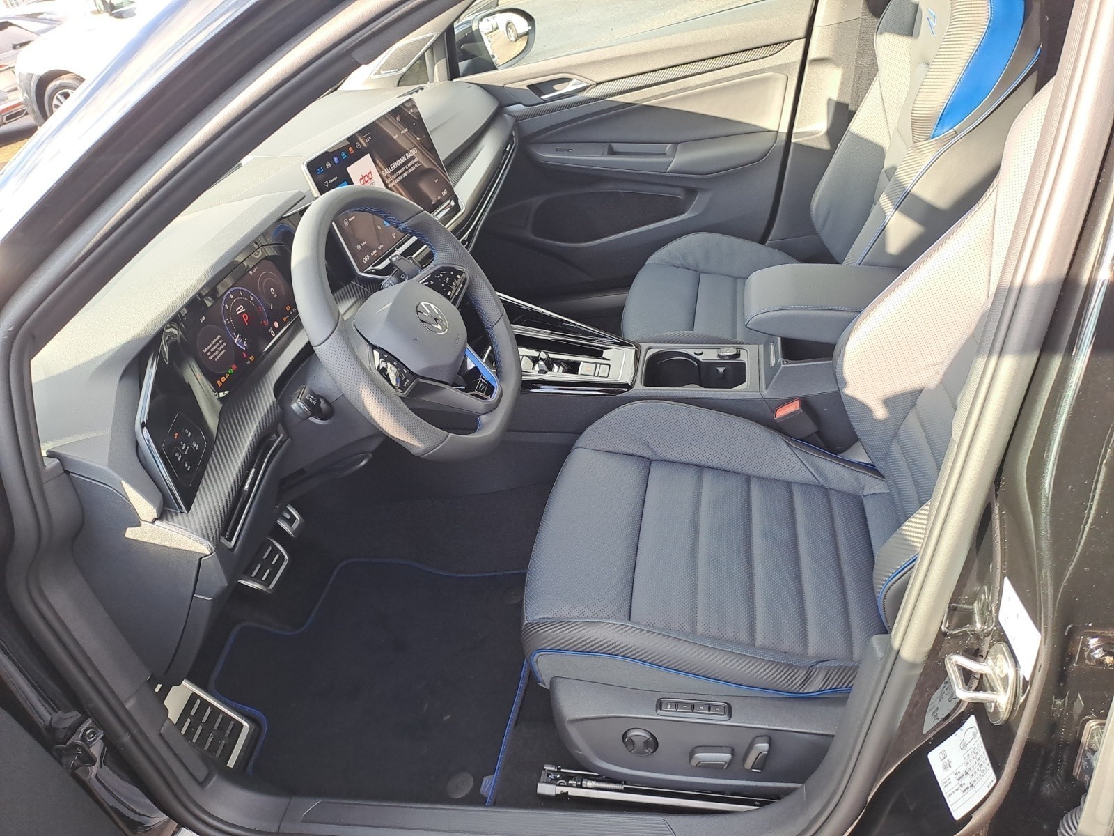 Volkswagen - Golf R 2,0 l TSI OPF 4MOTION 7-Gang-Doppelkupplungsgetriebe DSG