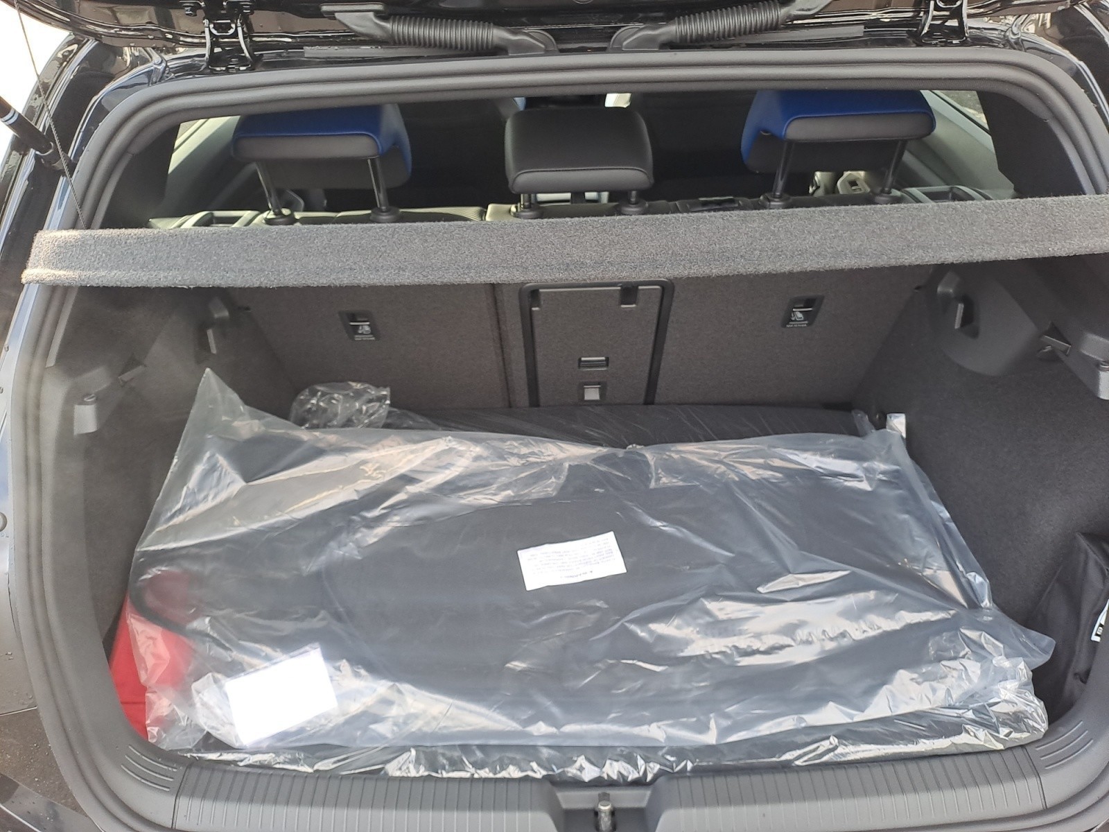 Volkswagen - Golf R 2,0 l TSI OPF 4MOTION 7-Gang-Doppelkupplungsgetriebe DSG