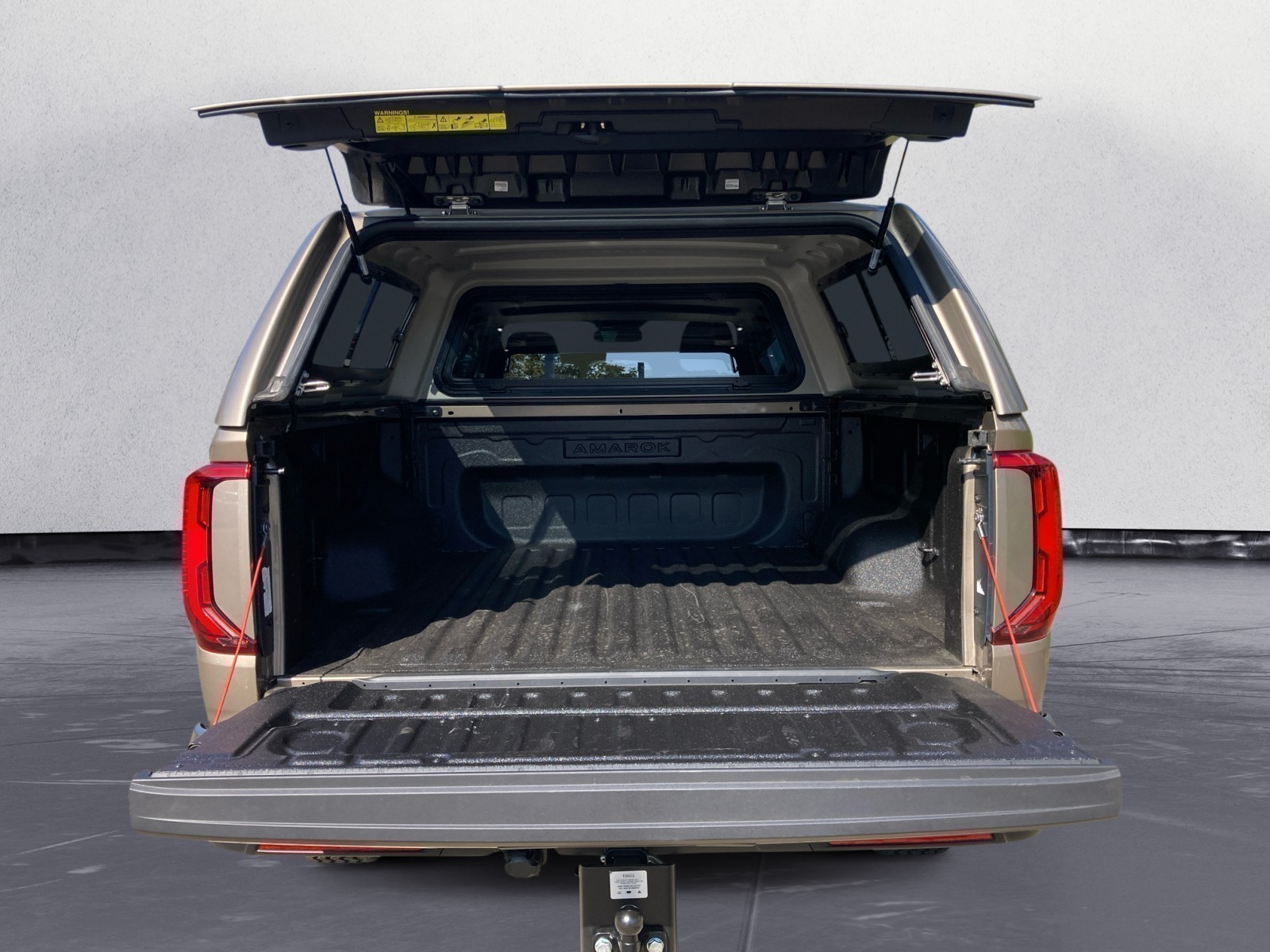 Volkswagen - NFZ Amarok PanAmericana DC Motor: 3.0 TDI Getriebe: 10-Gang Automatik 4MOTION erweitert zuschaltbar Radstand: 327 ,