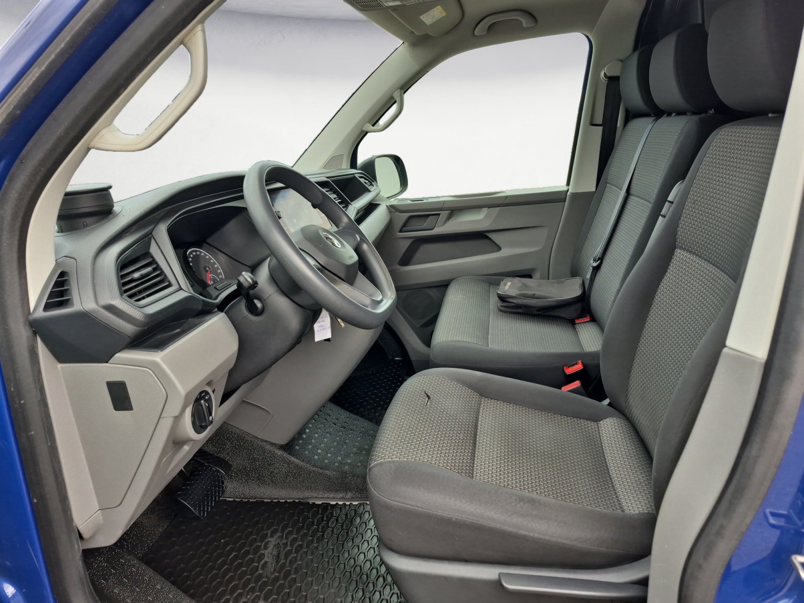 Volkswagen - Transporter T6 .1 Kasten 2,0 TDI DSG
