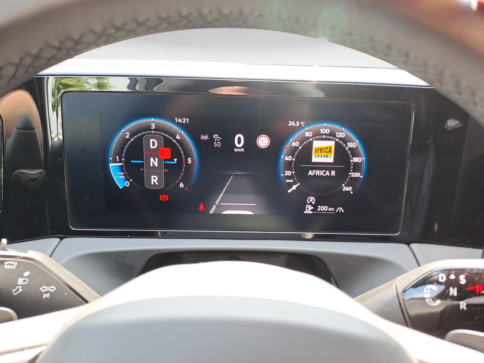Volkswagen - Tiguan 2.0 TDI 4MOTION DSG R-Line