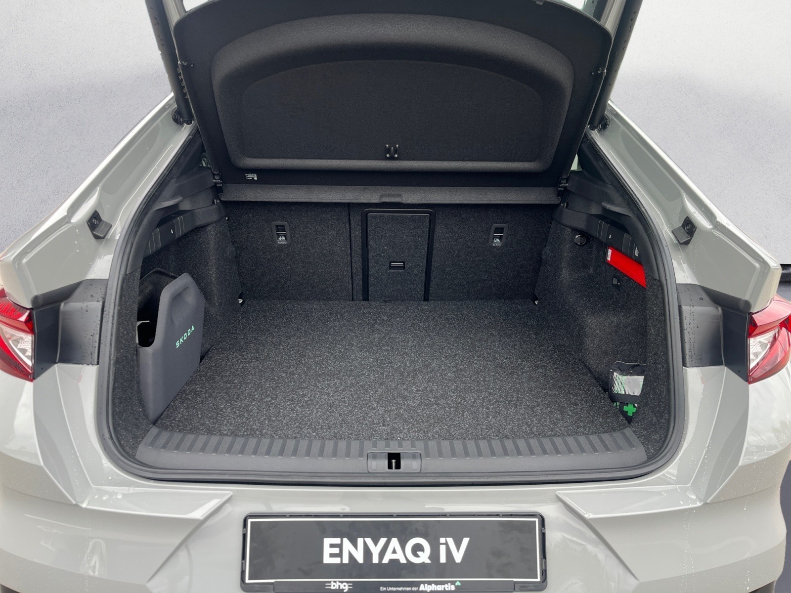 Skoda - Enyaq Coupe 85 Sportline h Batterie Elektromotor  1-Gang-Automatik