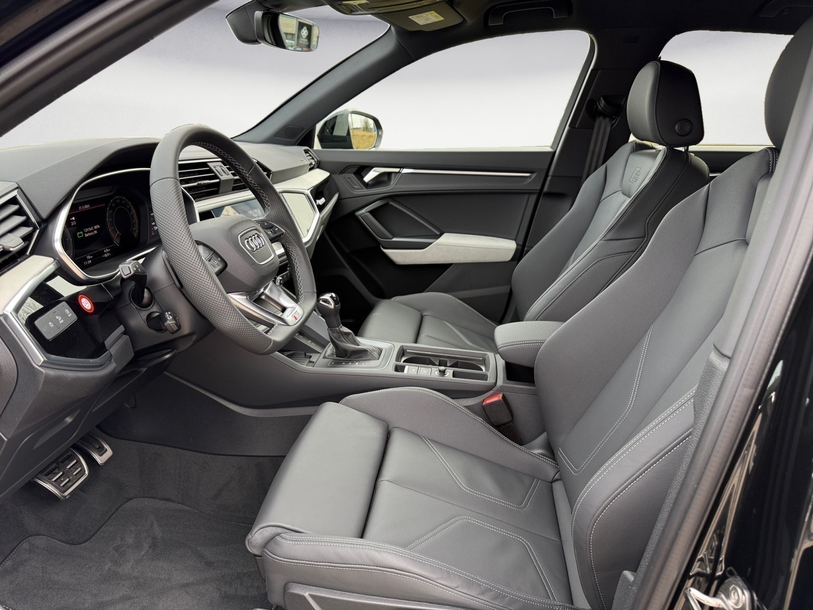 Audi - Q3 S line 45 TFSI quattro 180(245) kW(PS) S tronic