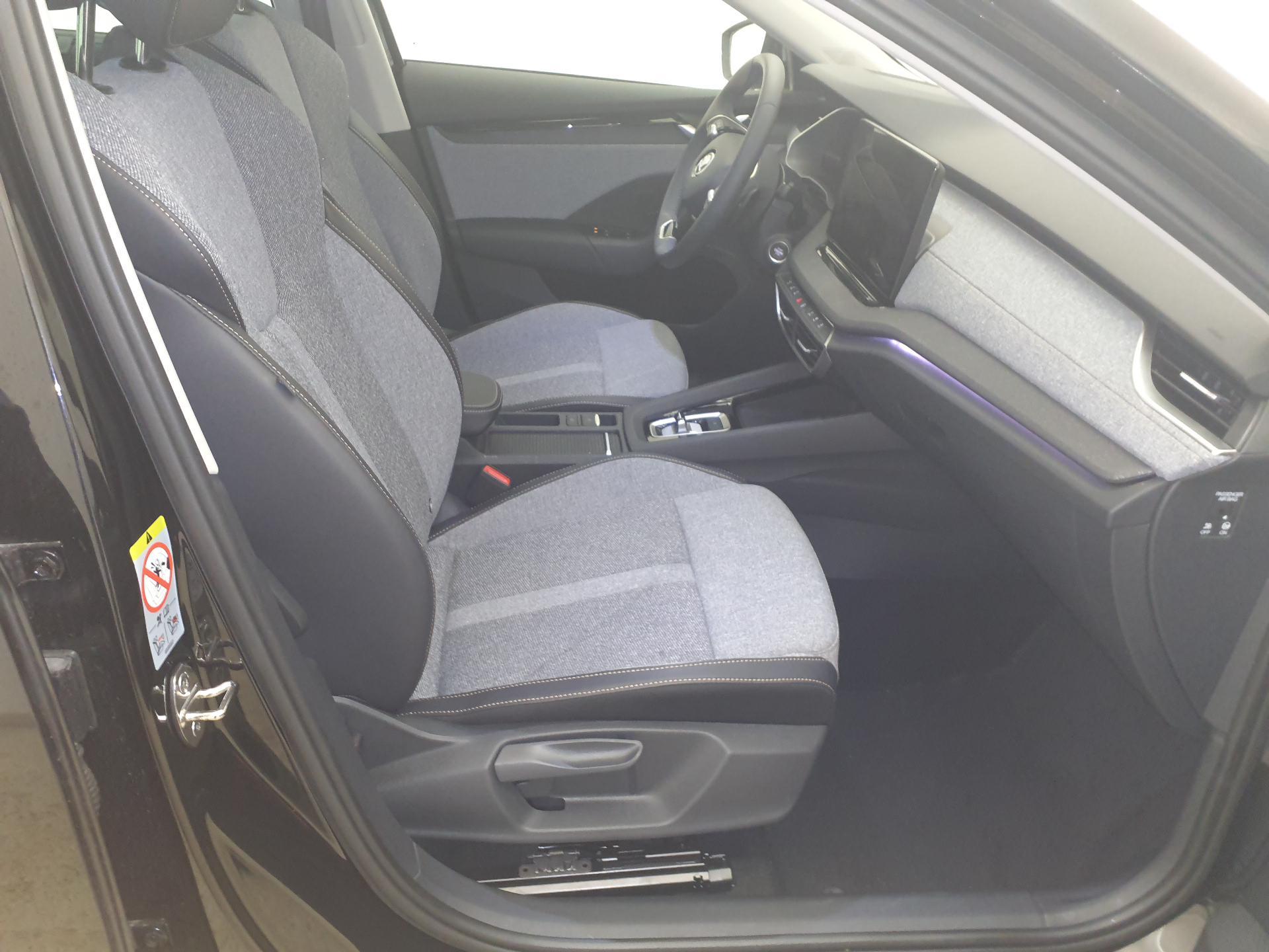 Skoda - Octavia Combi 2.0 TDI DSG Selection