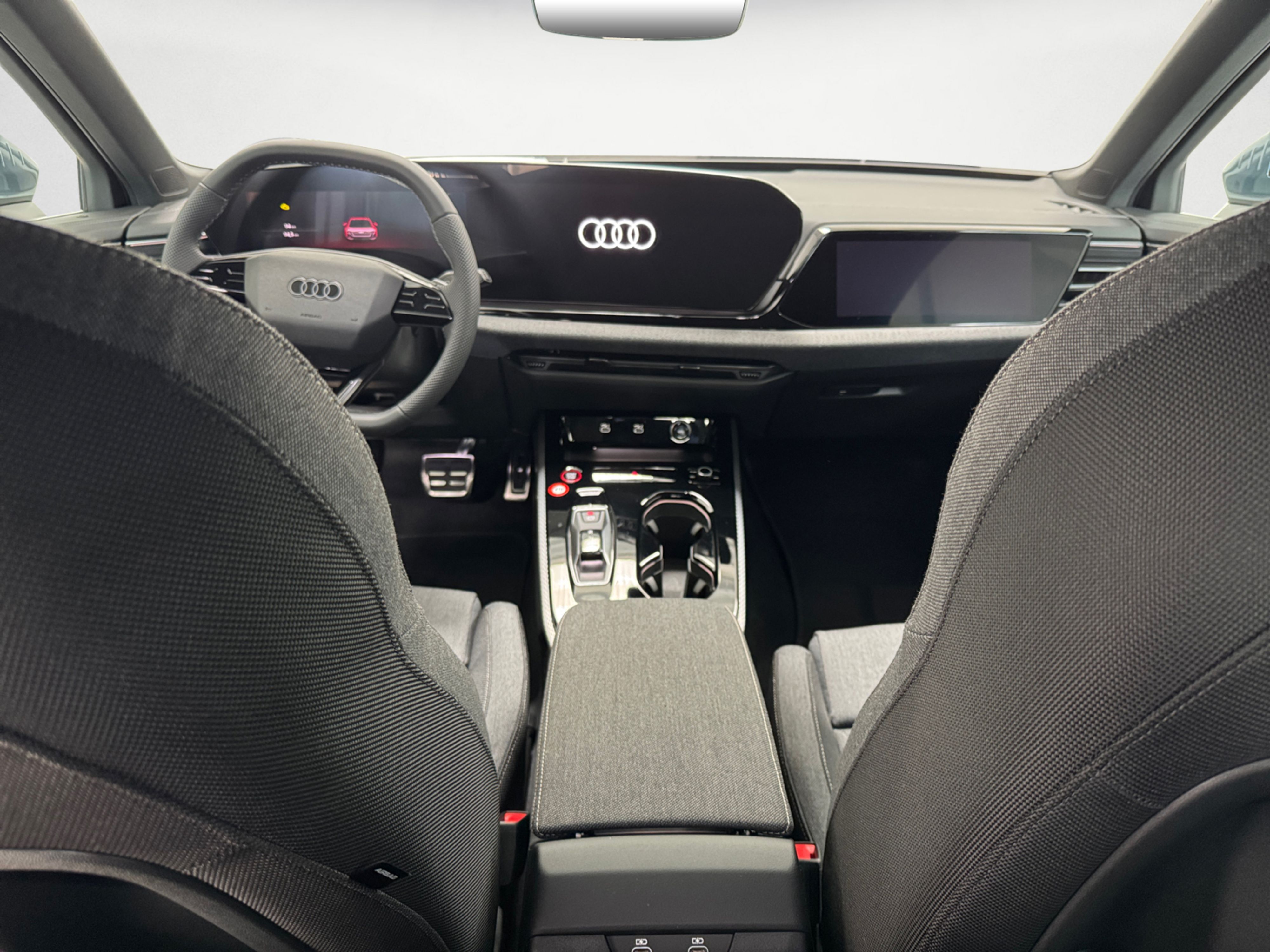 Audi - A5 Avant TFSI quattro S tron ic