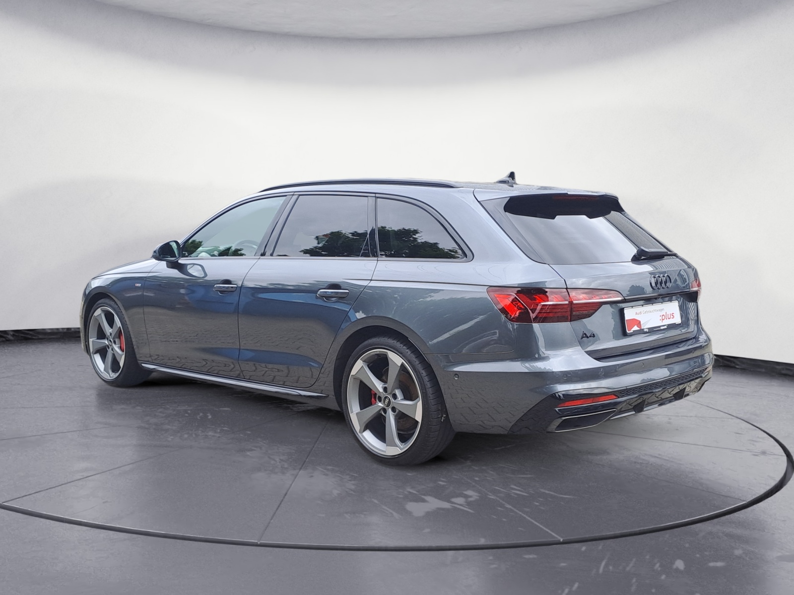 Audi - A4 Avant 40 TFSI quattro S tronic S line