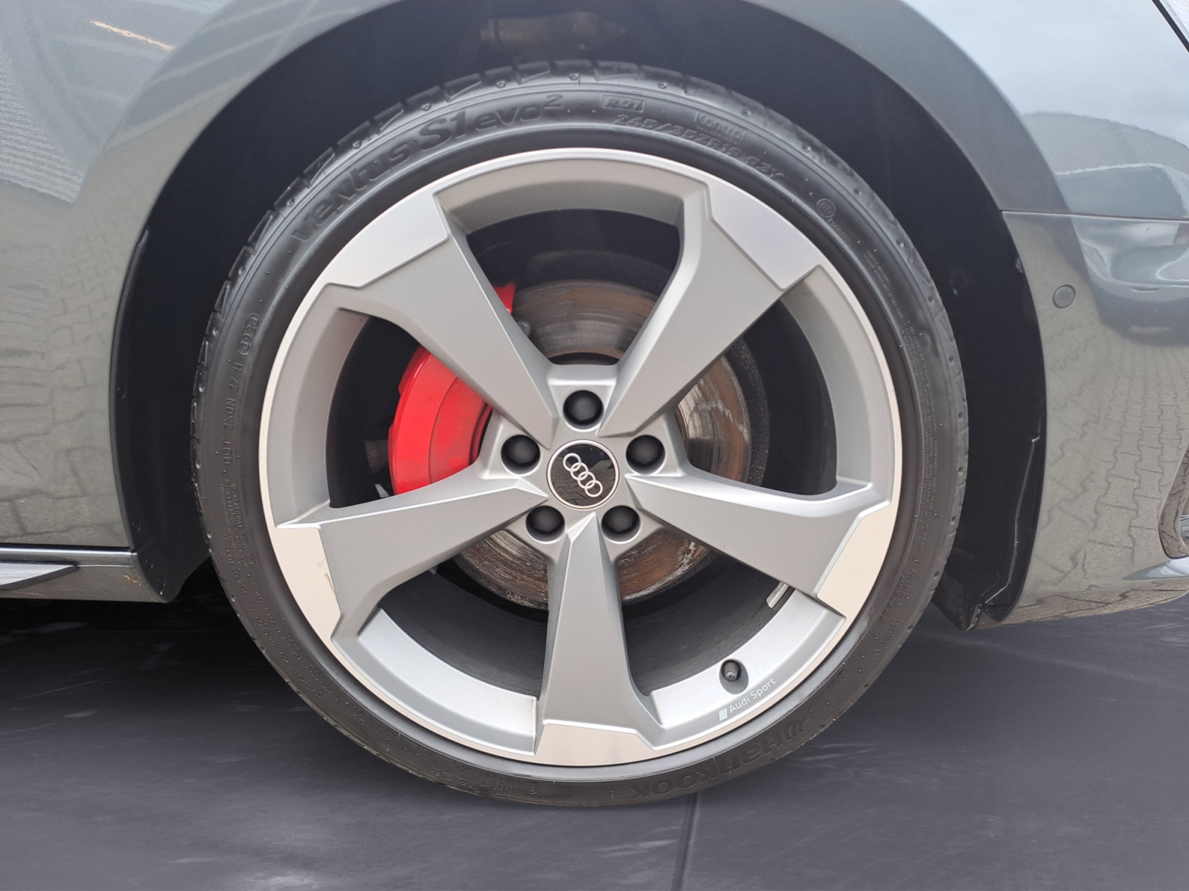 Audi - A4 Avant 40 TFSI quattro S tronic S line