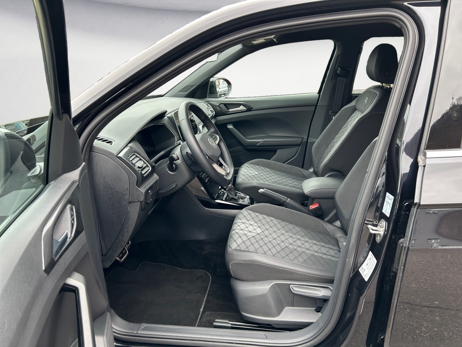Volkswagen - T-Cross R-Line 1.5 l TSI ACT OPF