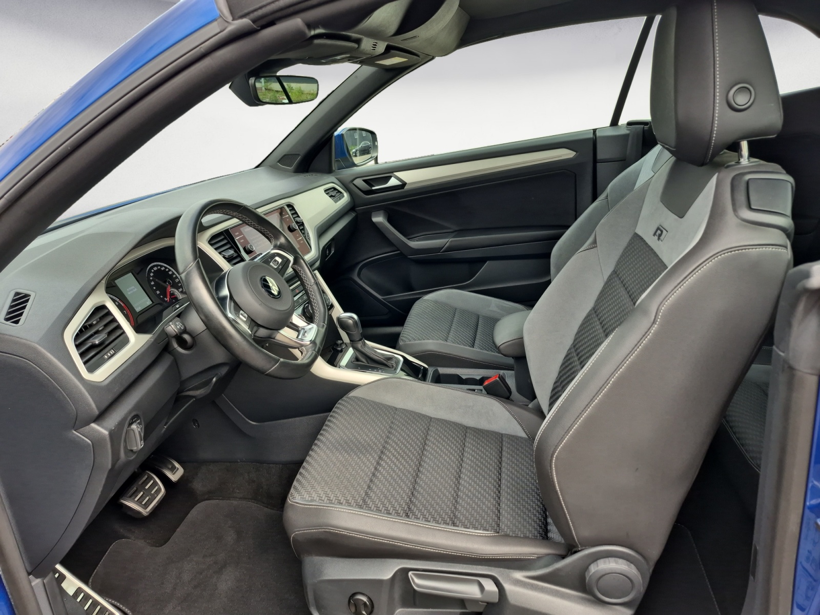 Volkswagen - T-Roc Cabriolet 1.5 TSI ACT OPF DSG R-Line