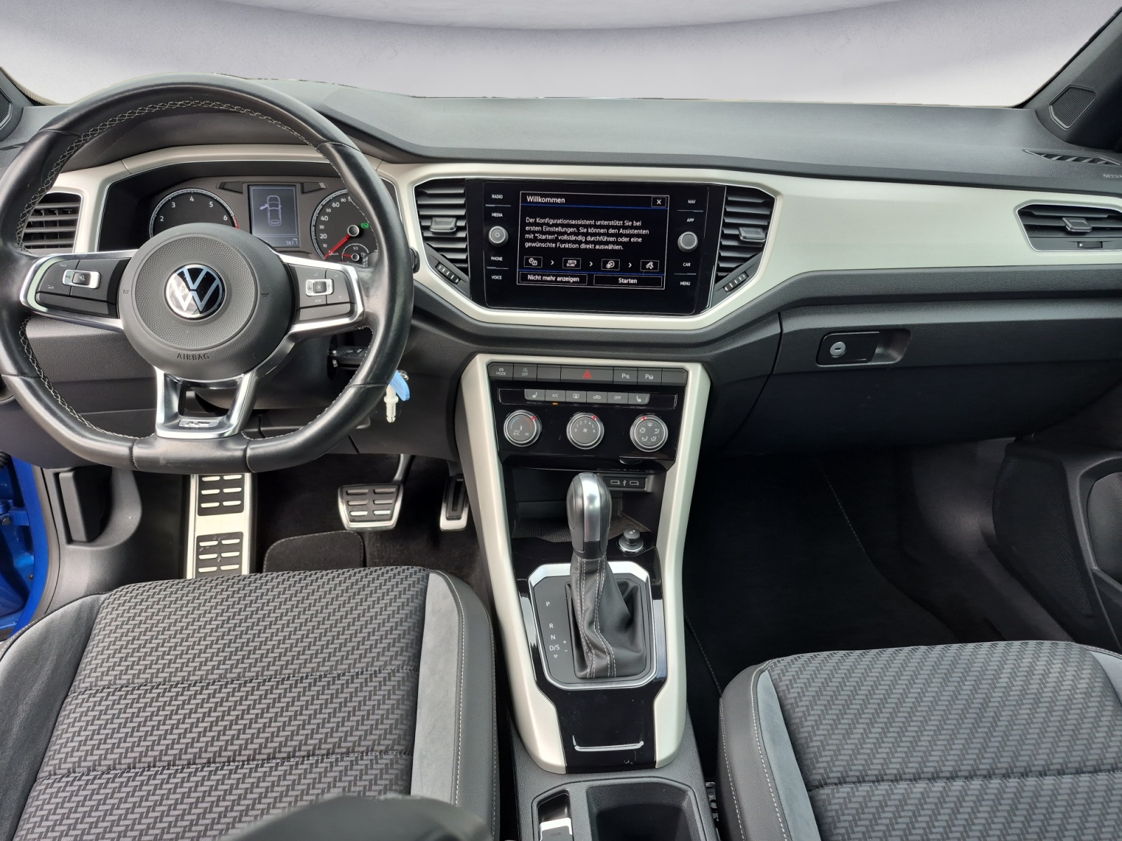 Volkswagen - T-Roc Cabriolet 1.5 TSI ACT OPF DSG R-Line