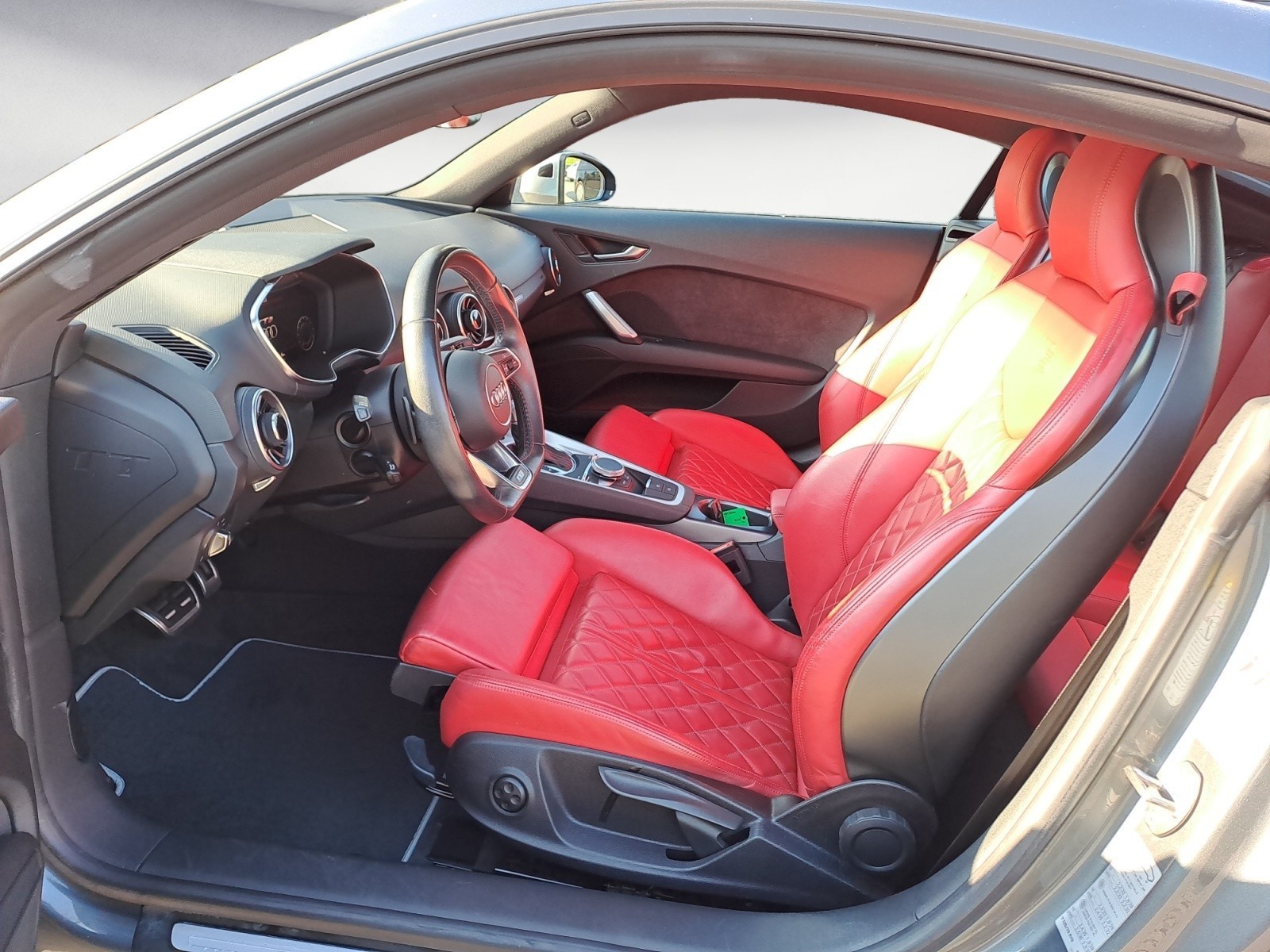 Audi - TTS Coupé 2.0 TFSI quattro S tronic