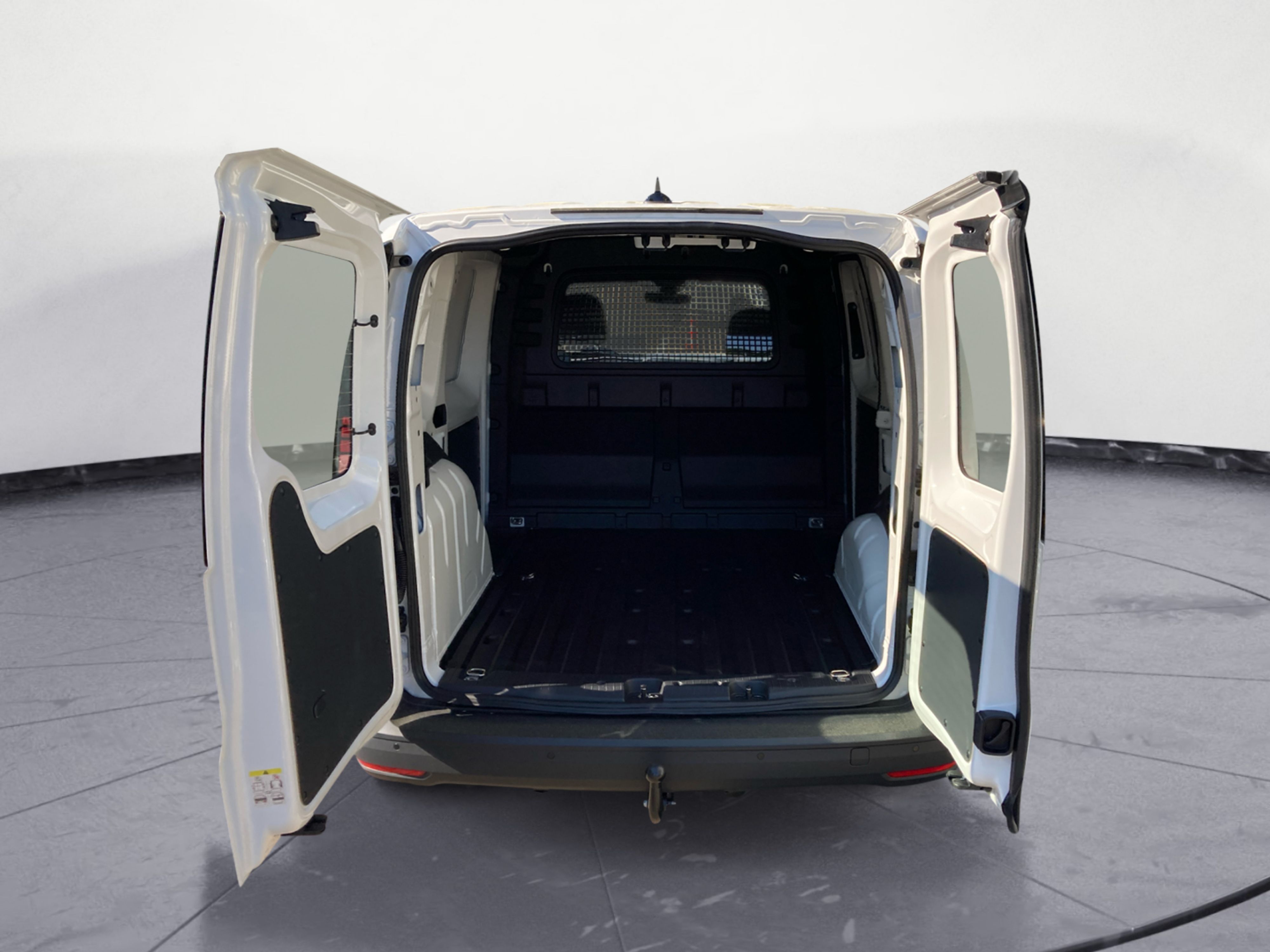 Volkswagen - Caddy Cargo 1,5 l  TSI EU6 Frontantrieb 6-Gang Radst. 2755 mm