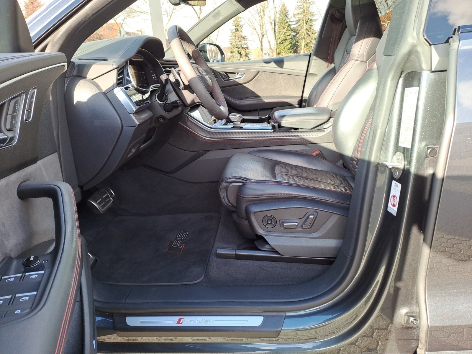 Audi - RS Q8 4.0 TFSI tiptronic