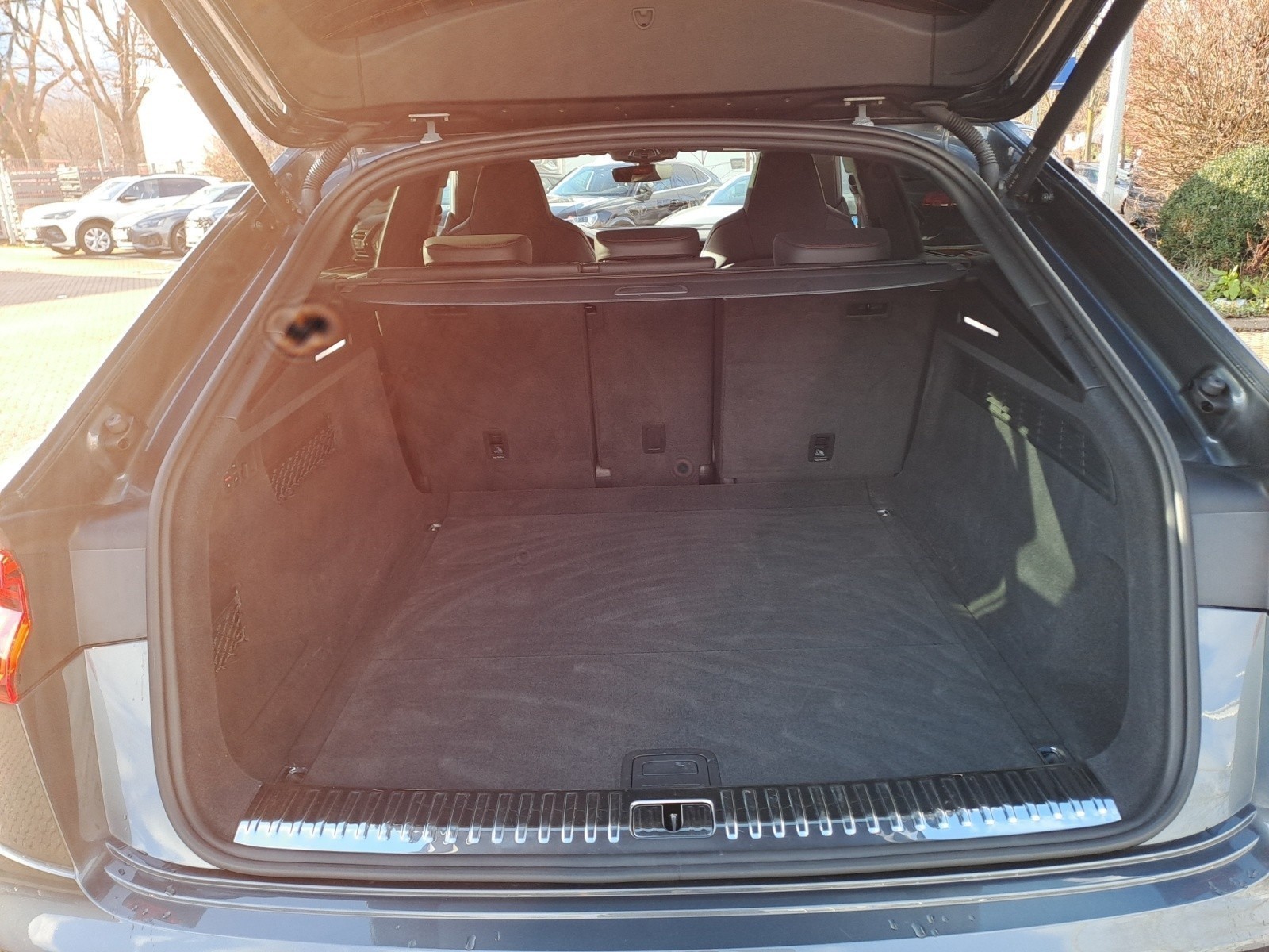 Audi - RS Q8 4.0 TFSI tiptronic