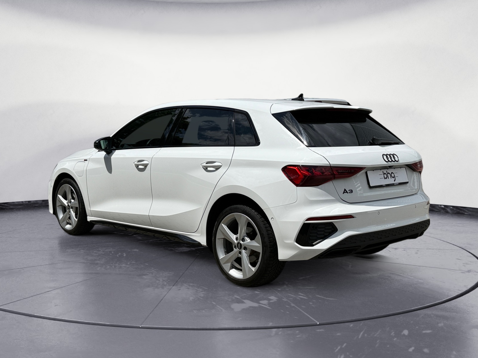 Audi - A3 40 TFSIe Sportback S tronic S line