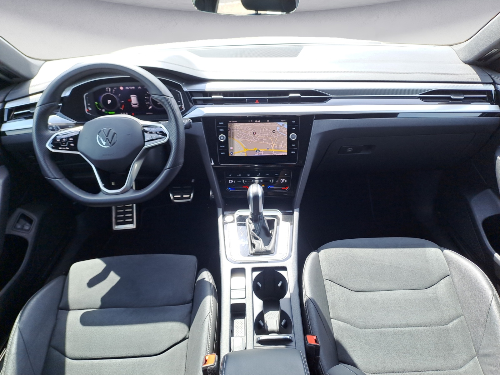 Volkswagen - Arteon Shooting Brake 1.4 eHybrid OPF DSG R-Line