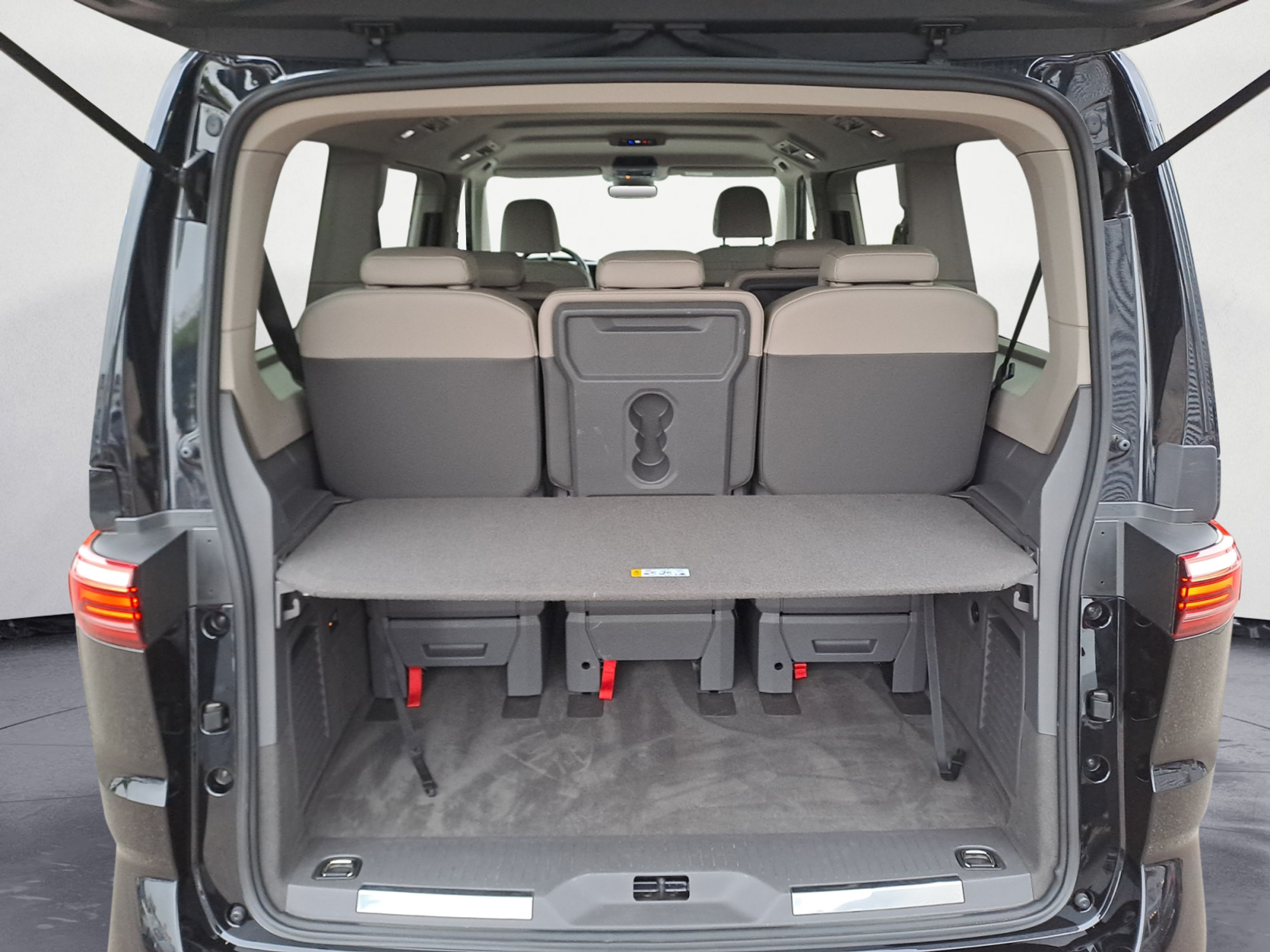 Volkswagen - T7 Multivan Lang eHybrid Style