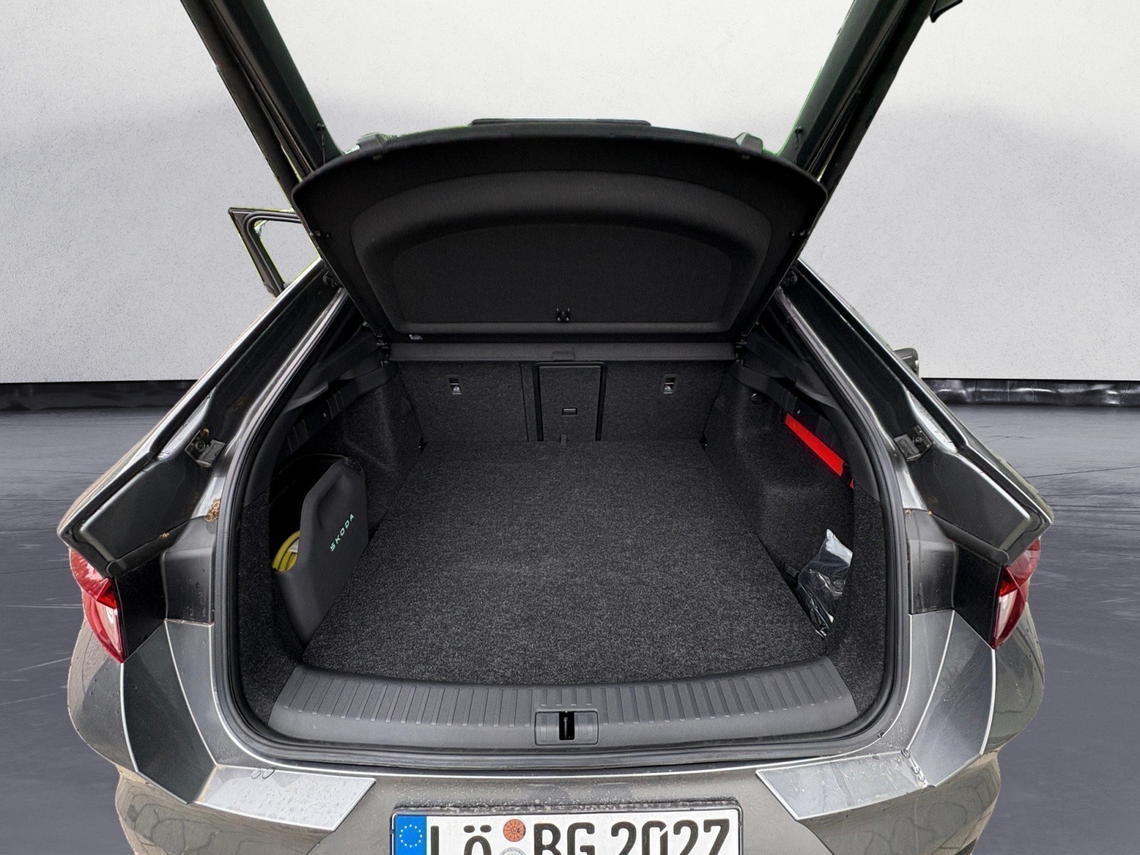 Skoda - Enyaq Coupe RS h Batterie Elektromotor  1-Gang-Automatik 4x4