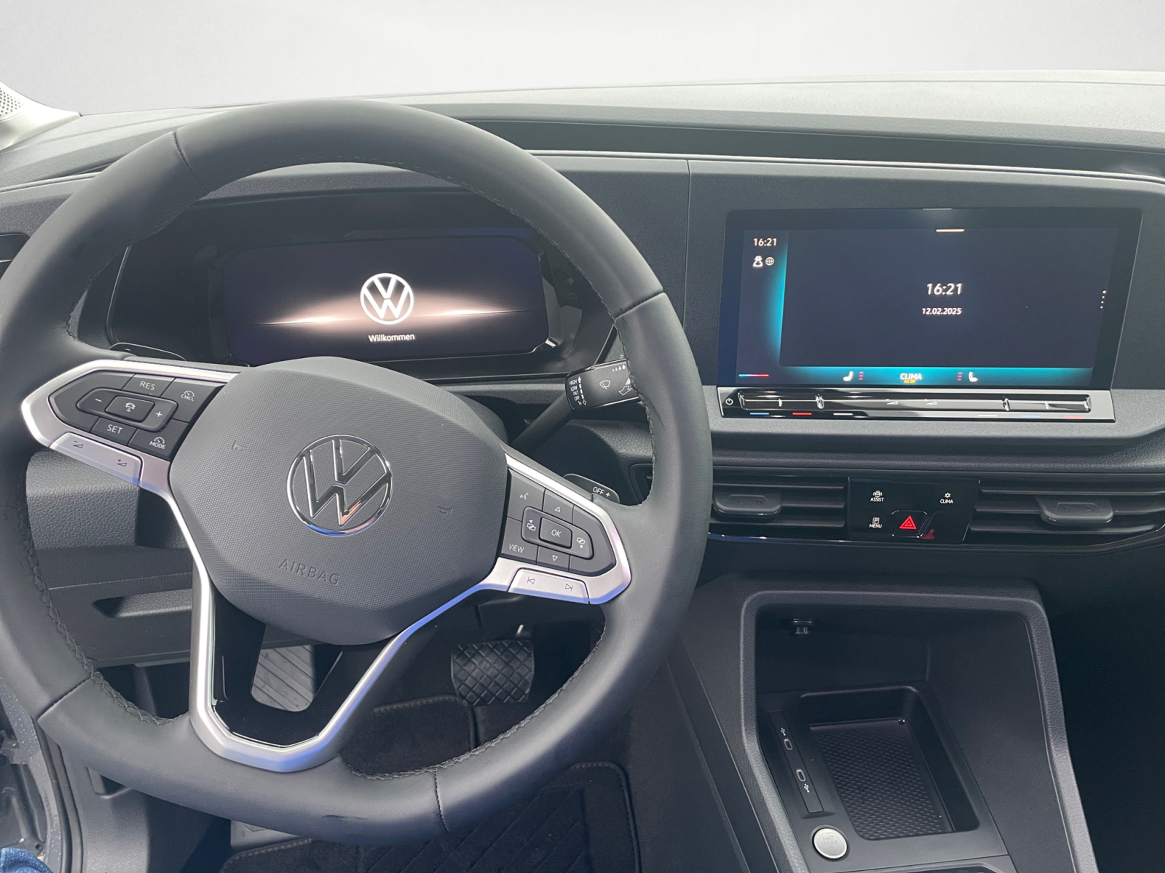 Volkswagen - Caddy 5-Sitzer 2,0 l TDI EU6 SCR F rontantrieb 7-Gang-DSG Radst. 2755 mm