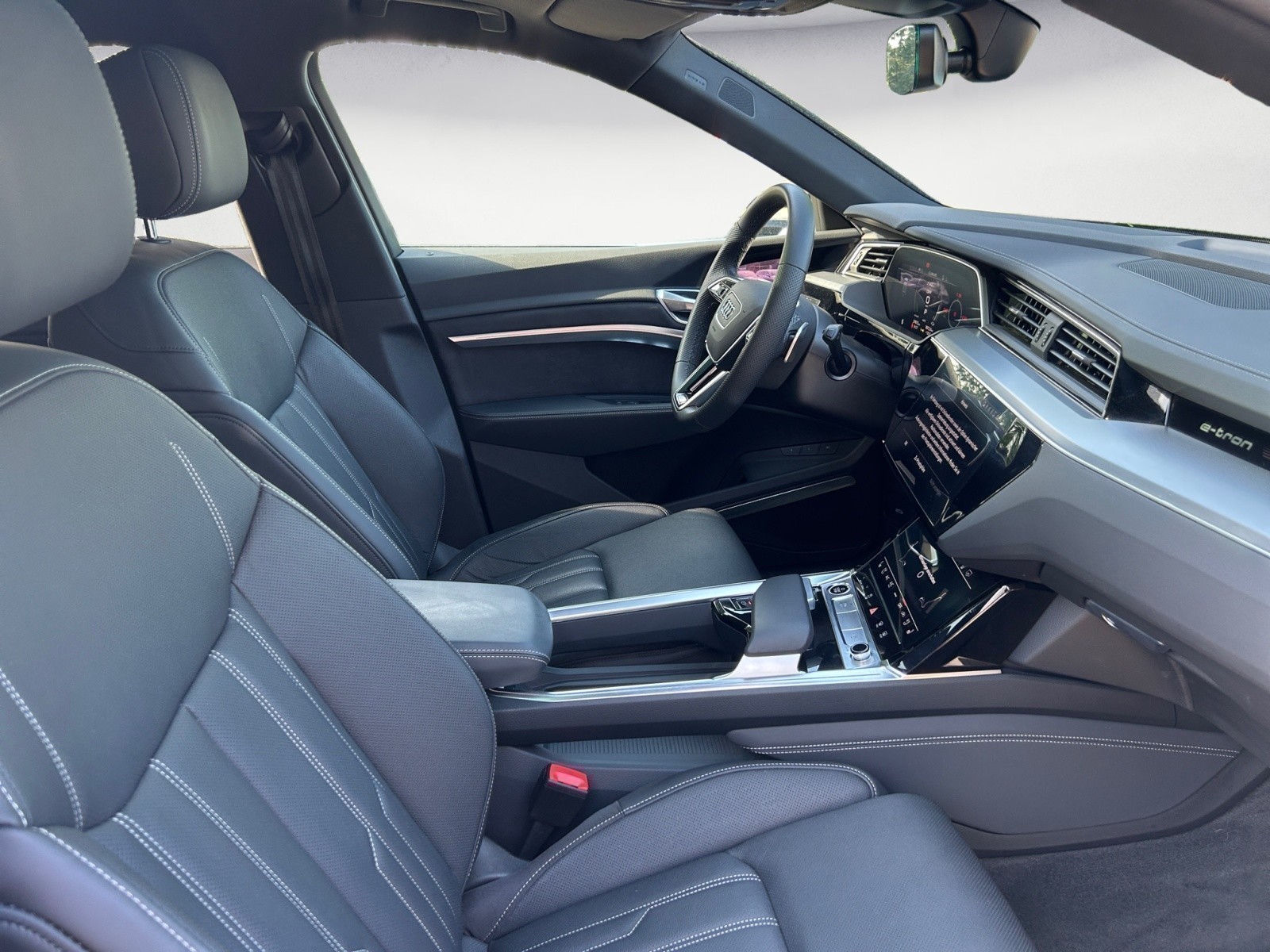 Audi - e-tron 55 quattro S line