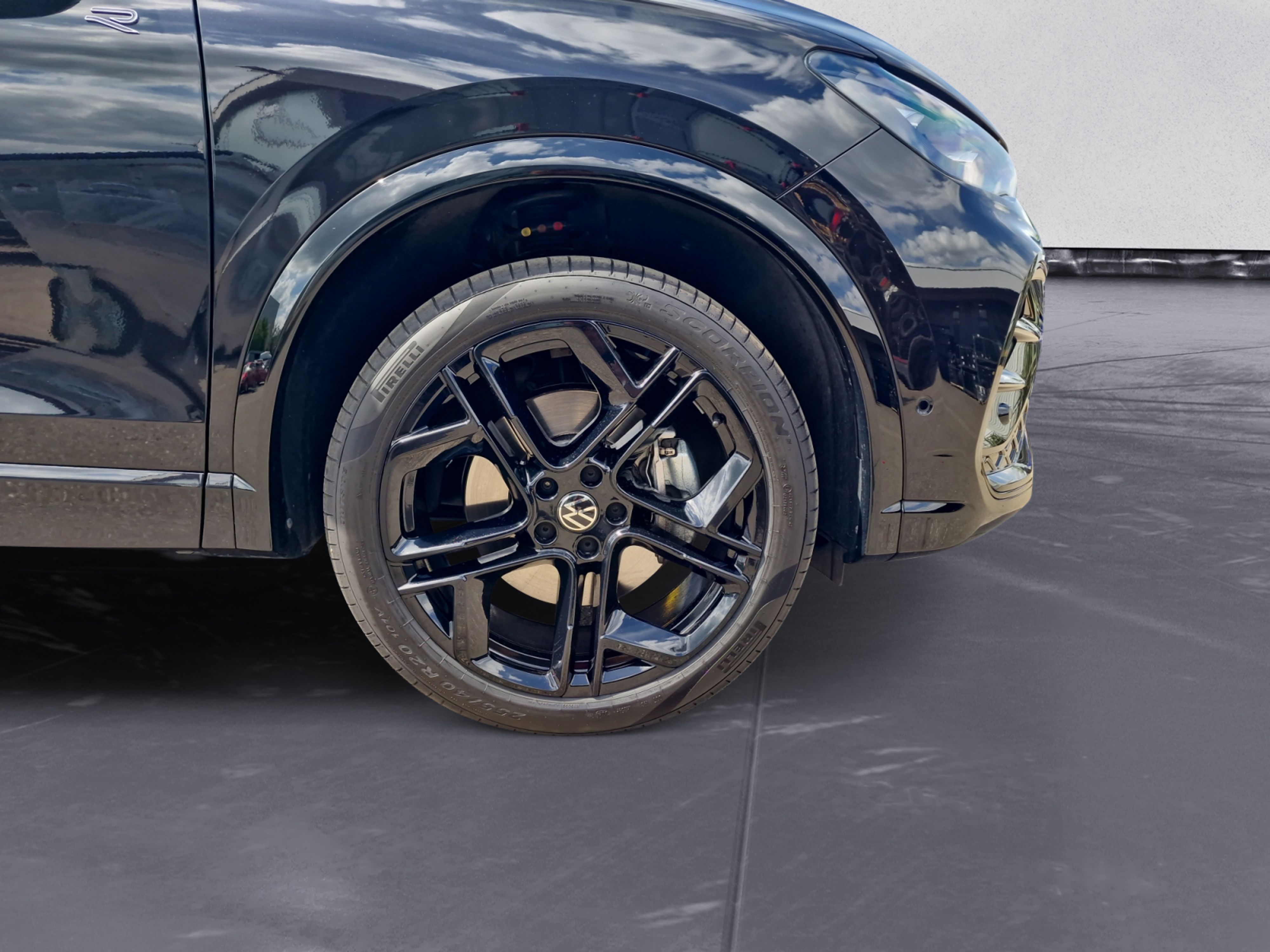 Volkswagen - Tiguan