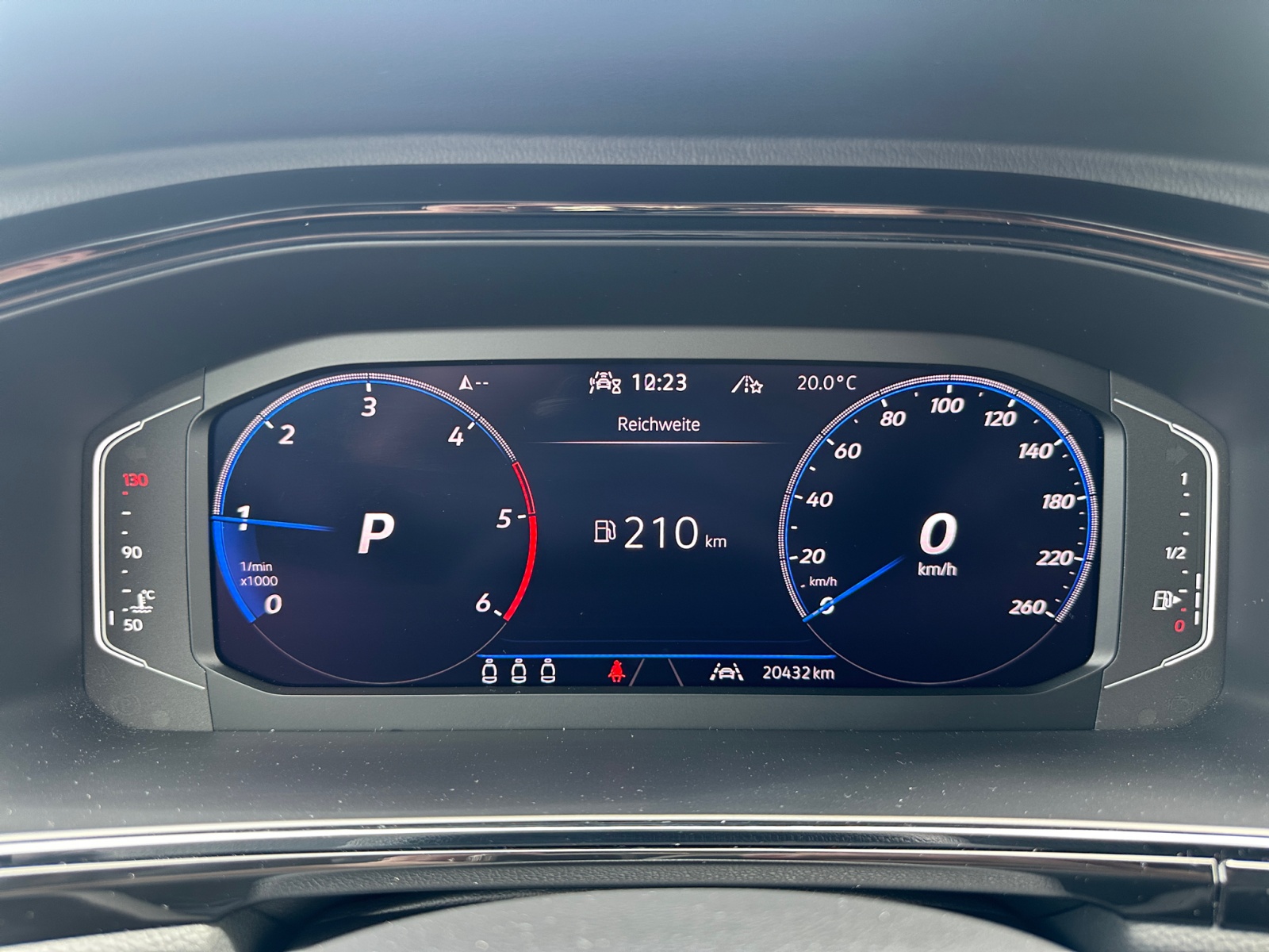 Volkswagen - T-Roc 2.0 TDI SCR DSG R-Line