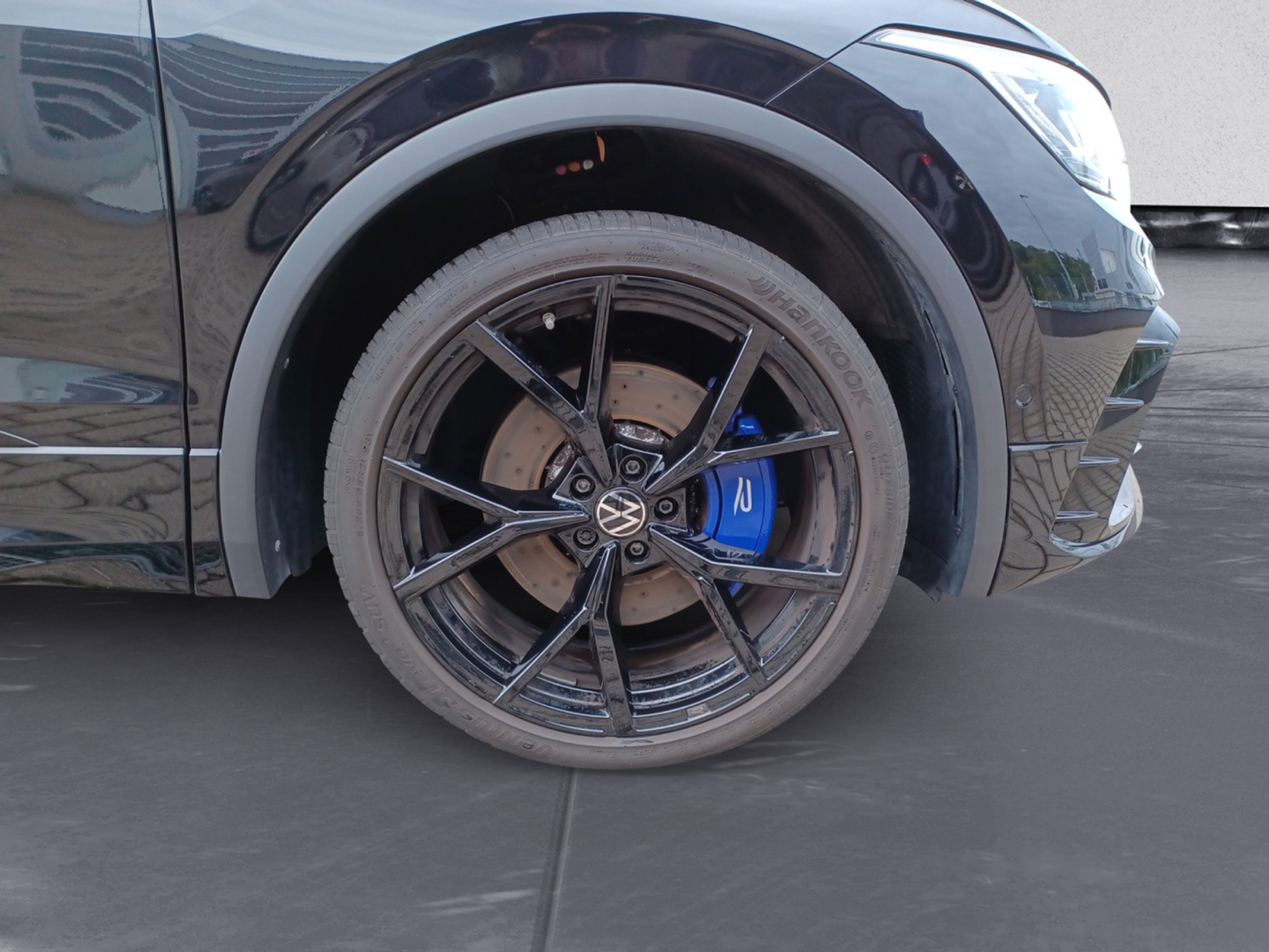 Volkswagen - Tiguan R 2.0 TSI 4Motion DSG
