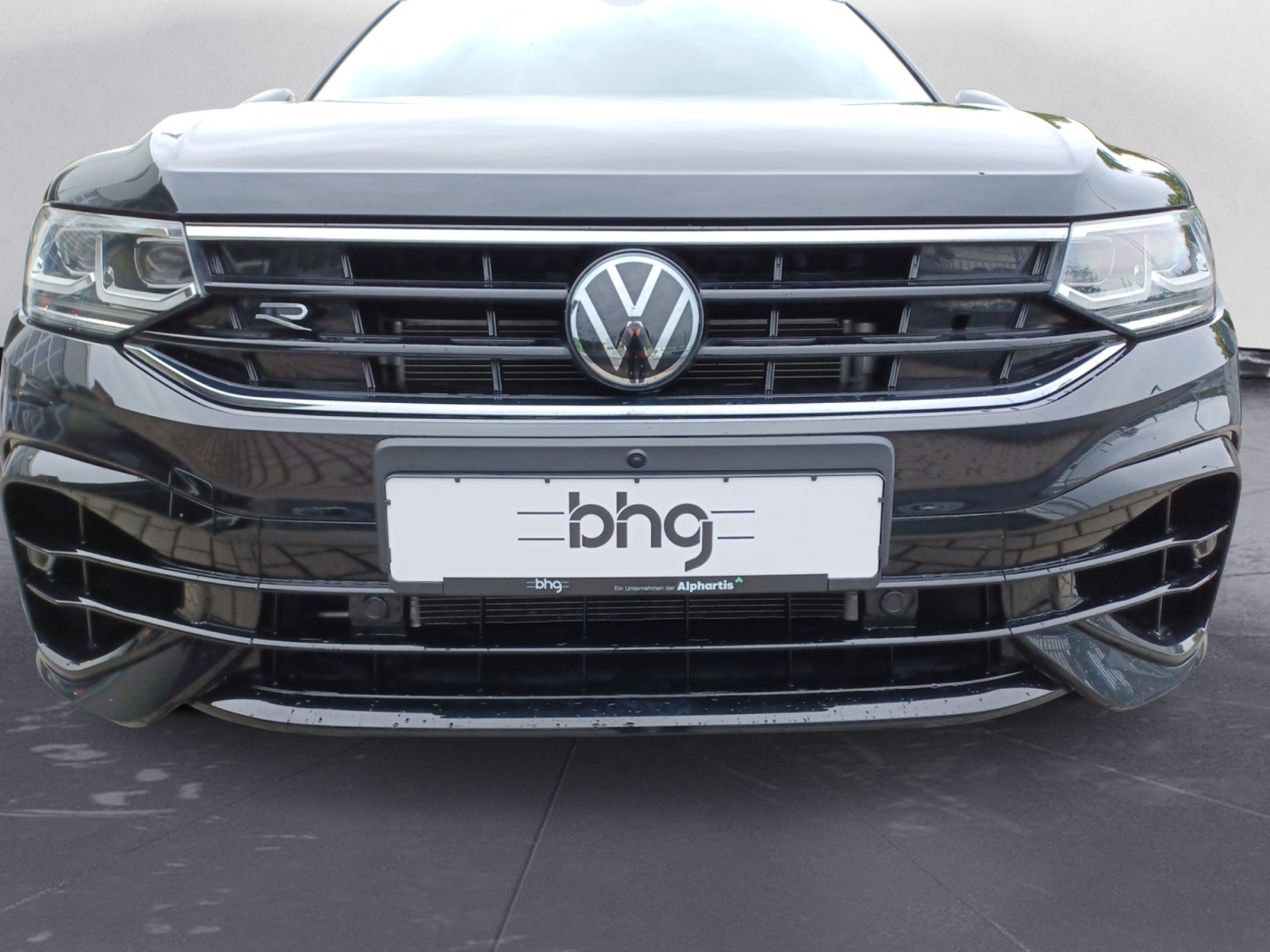 Volkswagen - Tiguan R 2.0 TSI 4Motion DSG