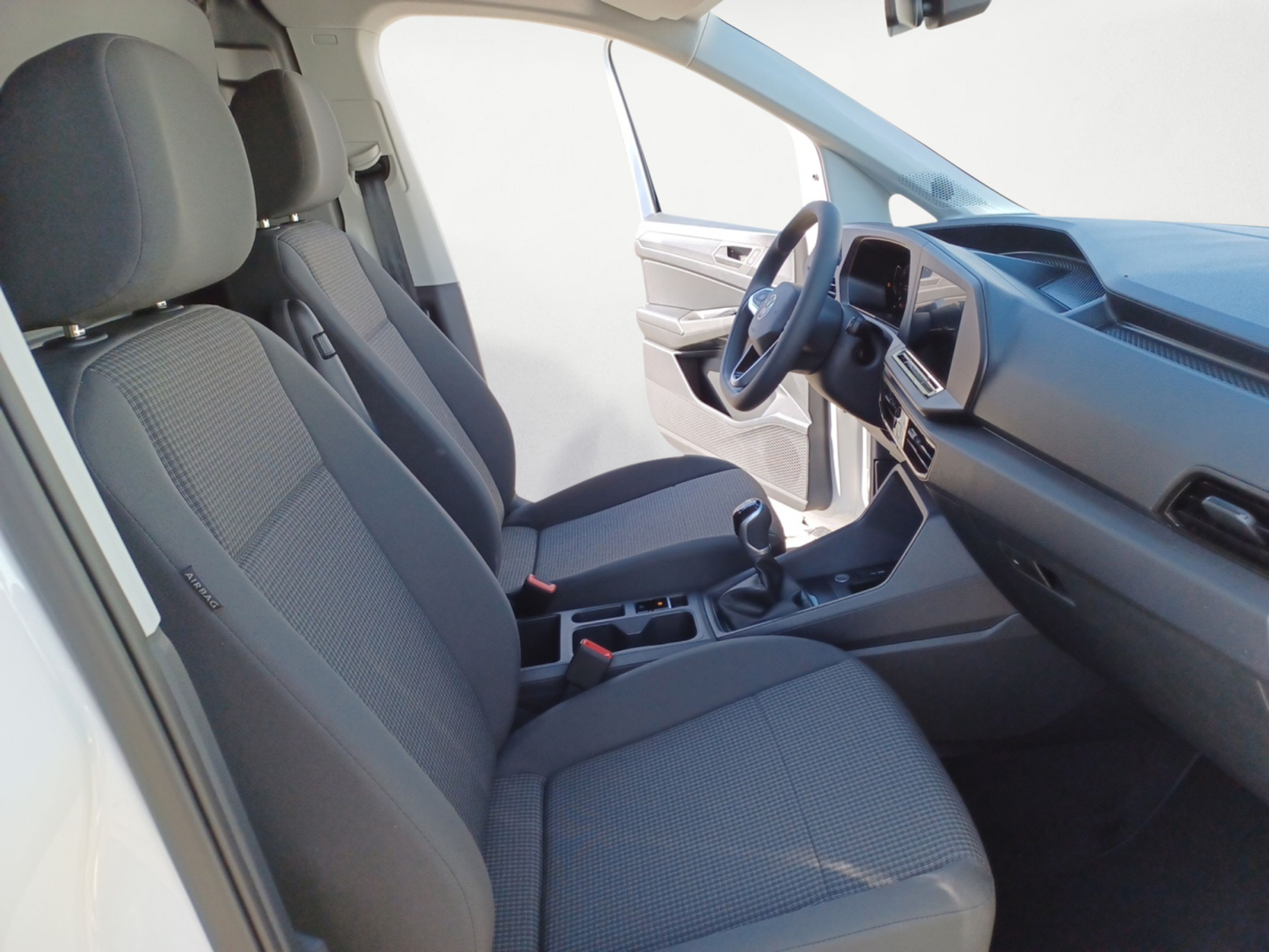 Volkswagen - Caddy Cargo Maxi 2,0 l TDI EU6 SCR 4MOTION 4MOTION 6-Gang Radst. 2970 mm